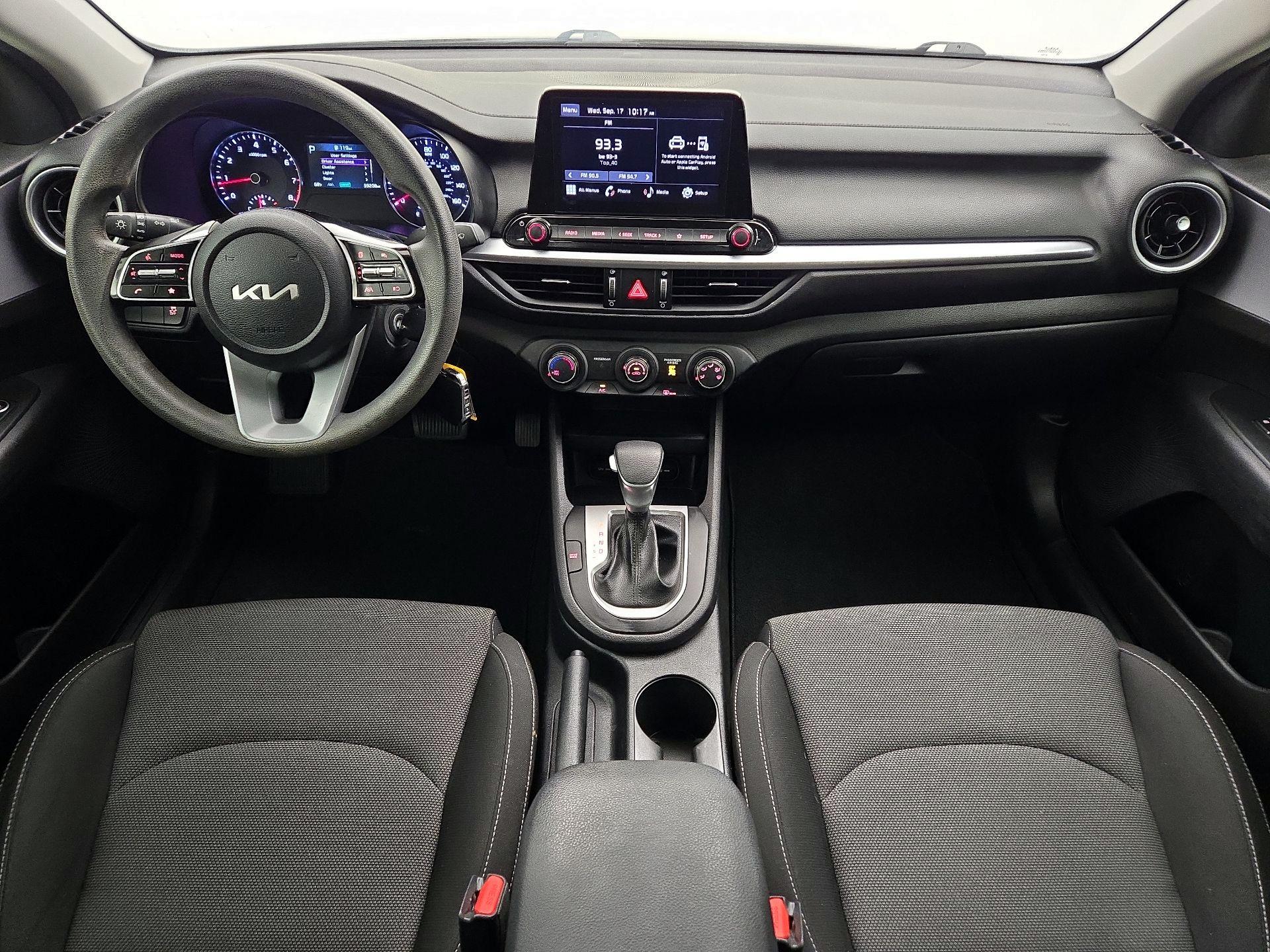 Thumbnail: 2022 Kia Forte - 9