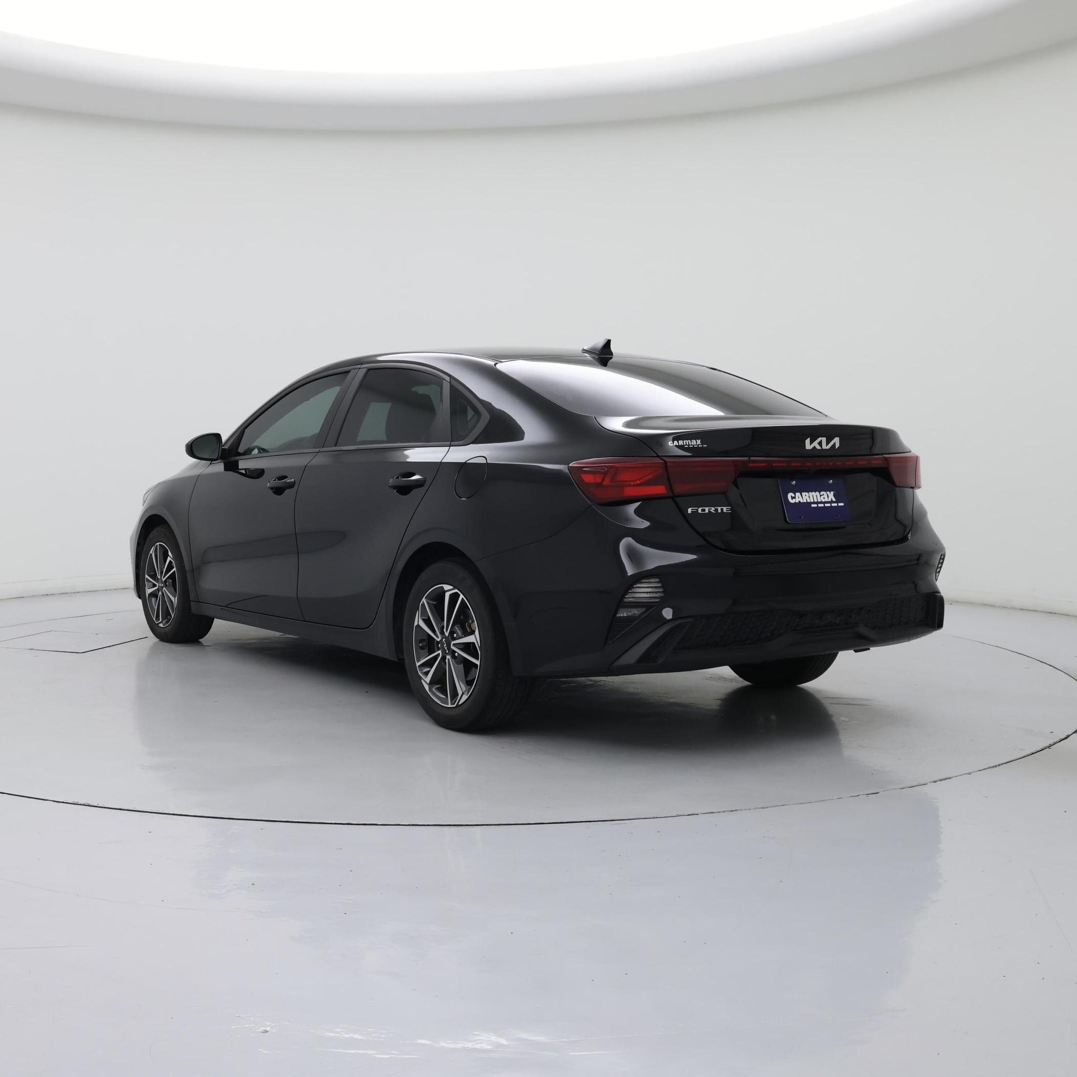 Thumbnail: 2022 Kia Forte - 2