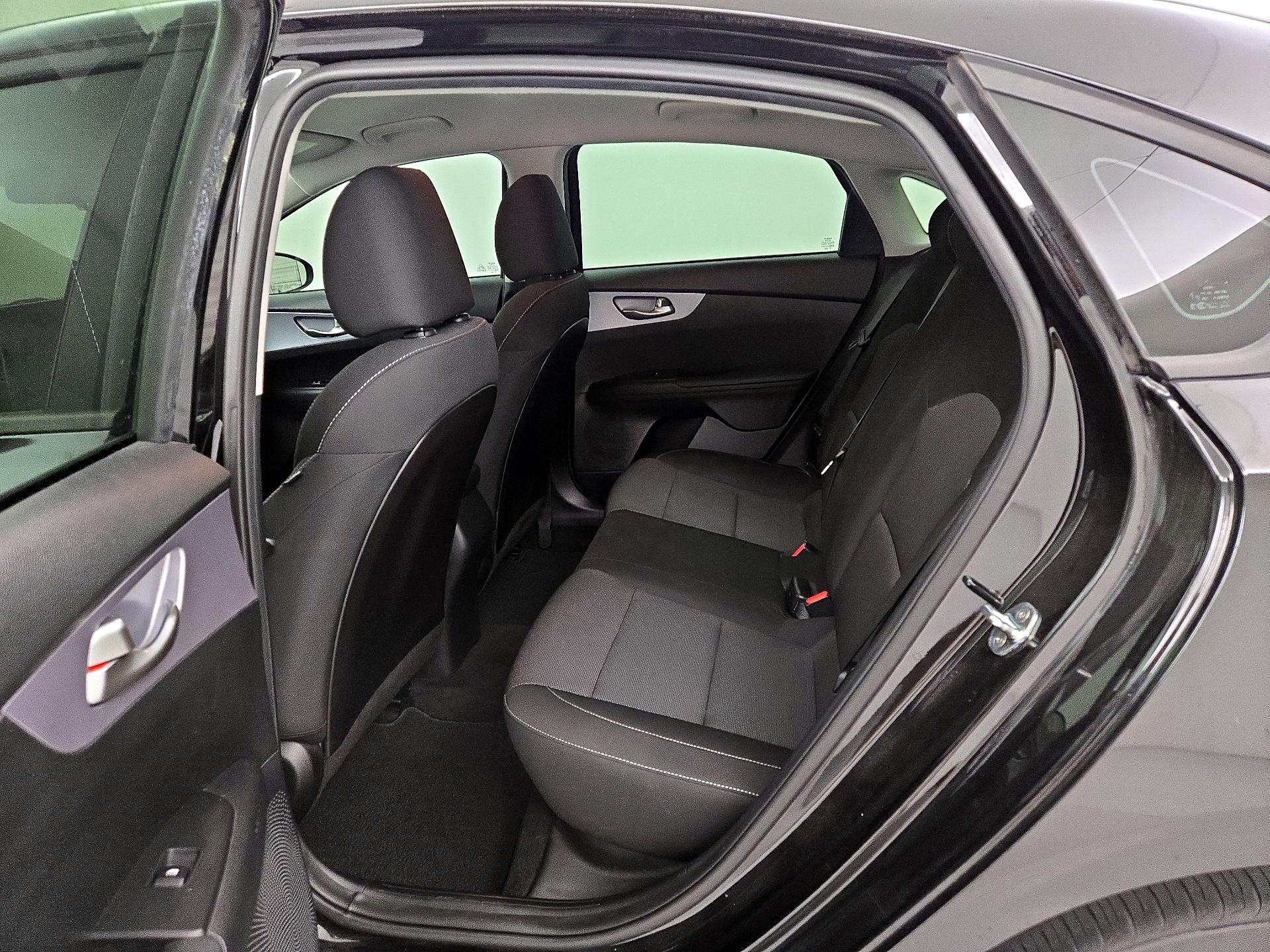 Thumbnail: 2022 Kia Forte - 19