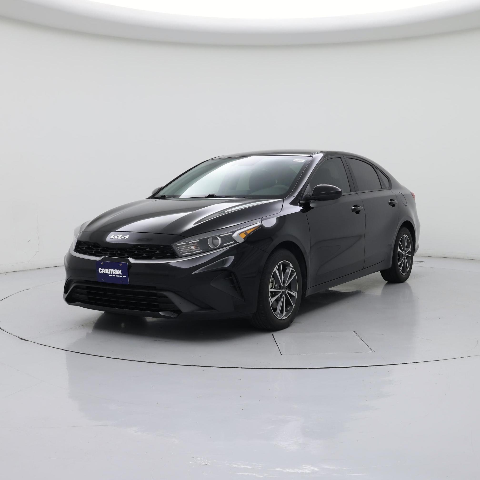 Thumbnail: 2022 Kia Forte - 4