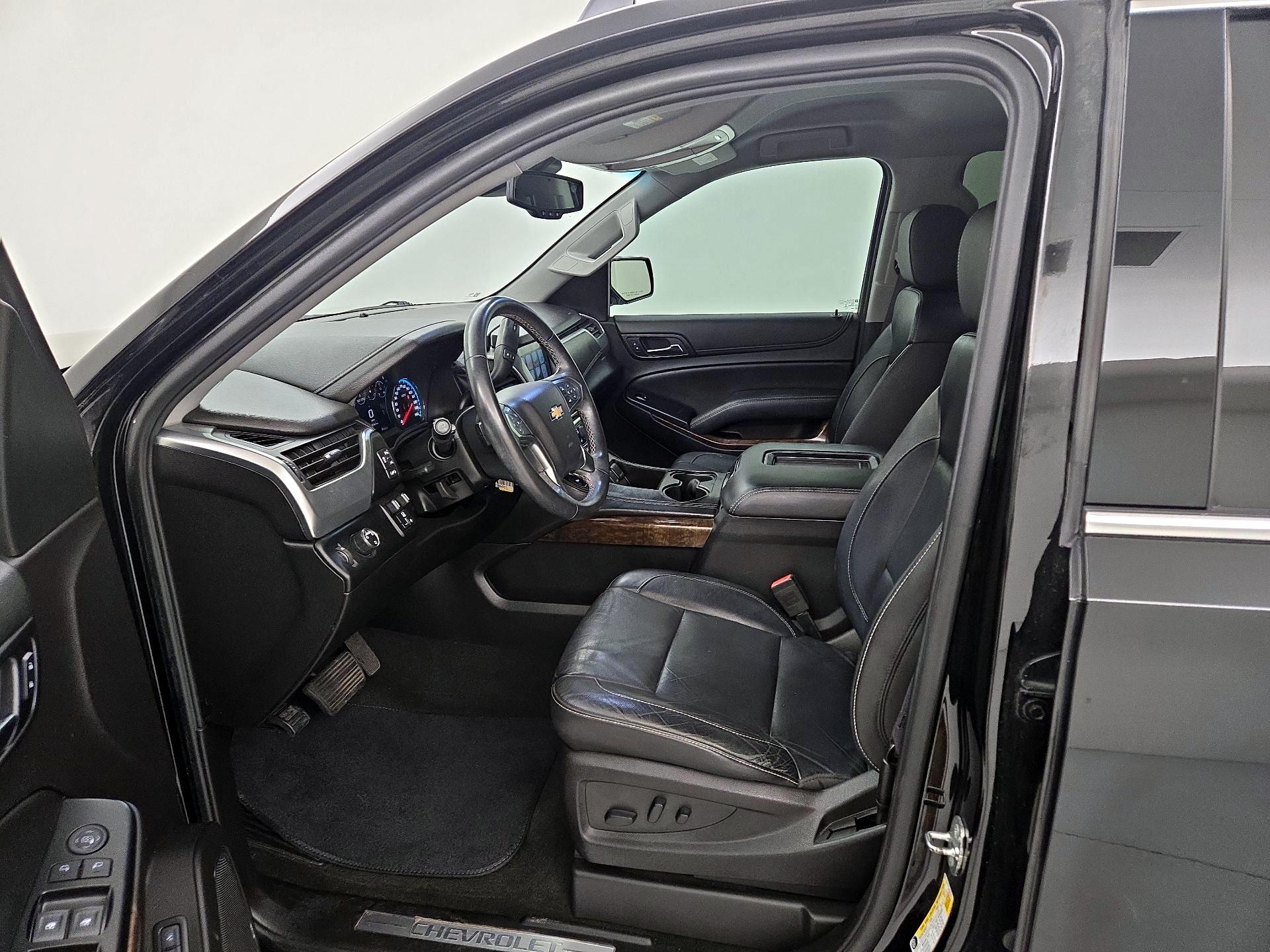 Thumbnail: 2017 Chevrolet Tahoe - 11