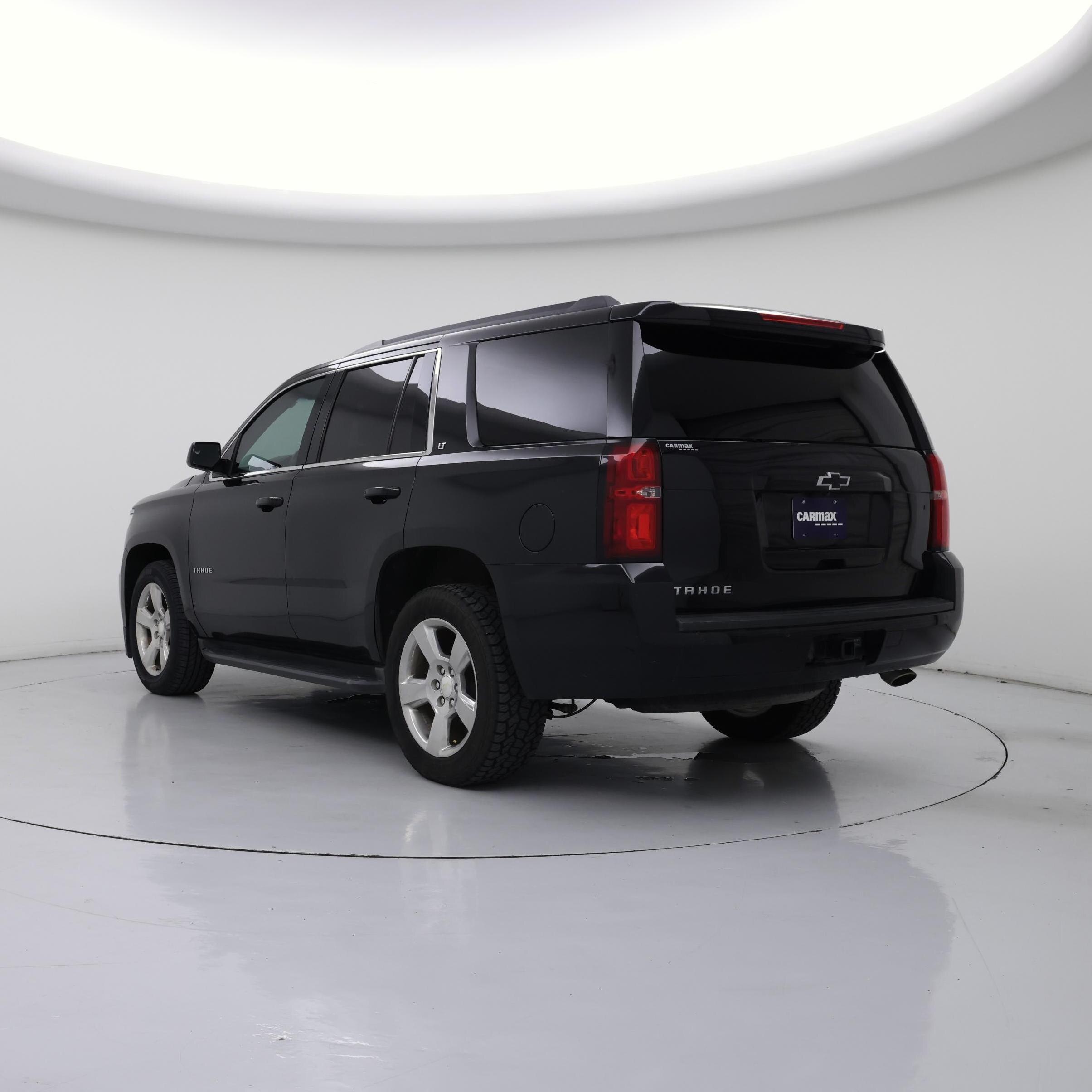 Thumbnail: 2017 Chevrolet Tahoe - 2