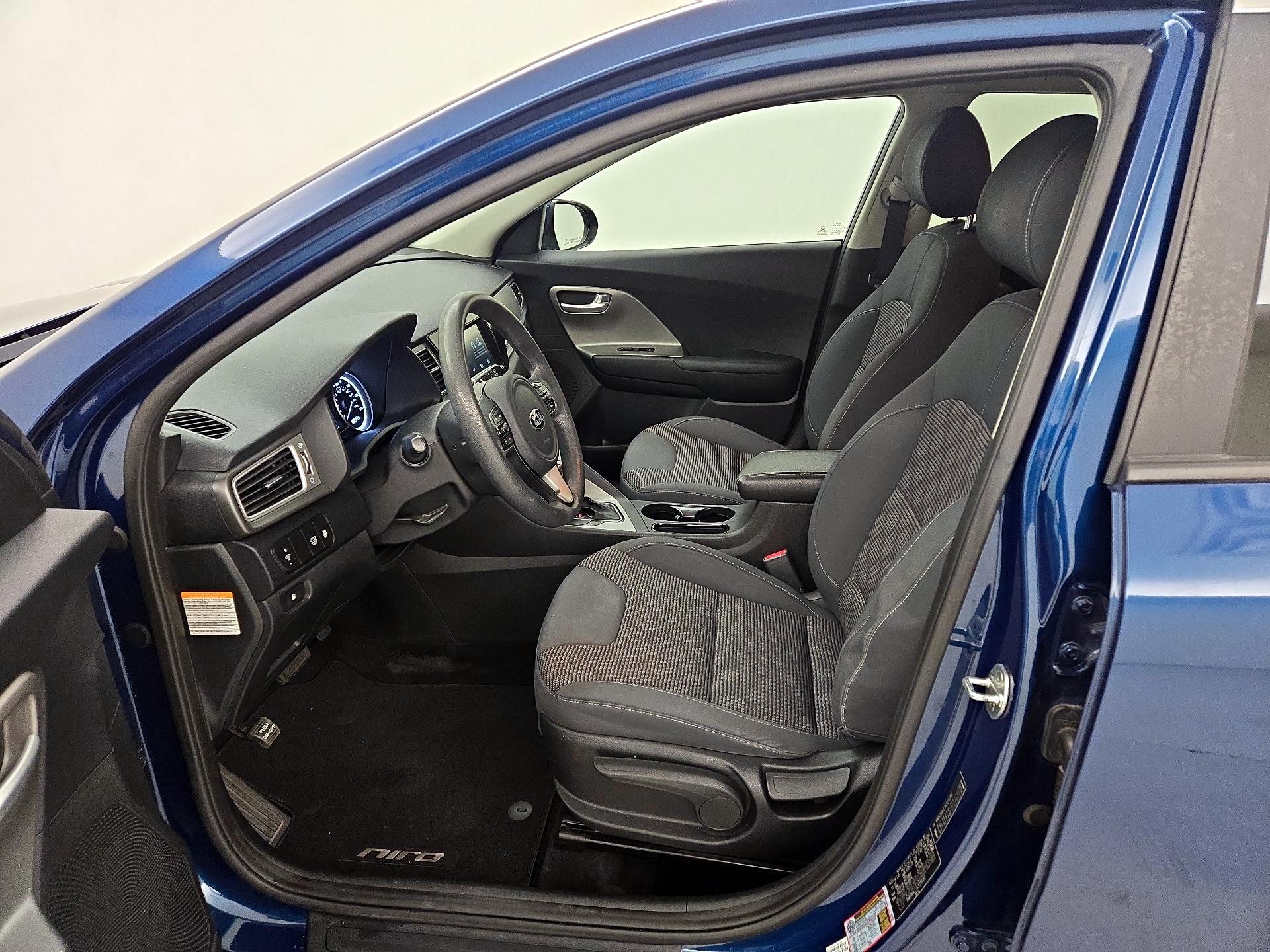 Thumbnail: 2019 Kia Niro - 11