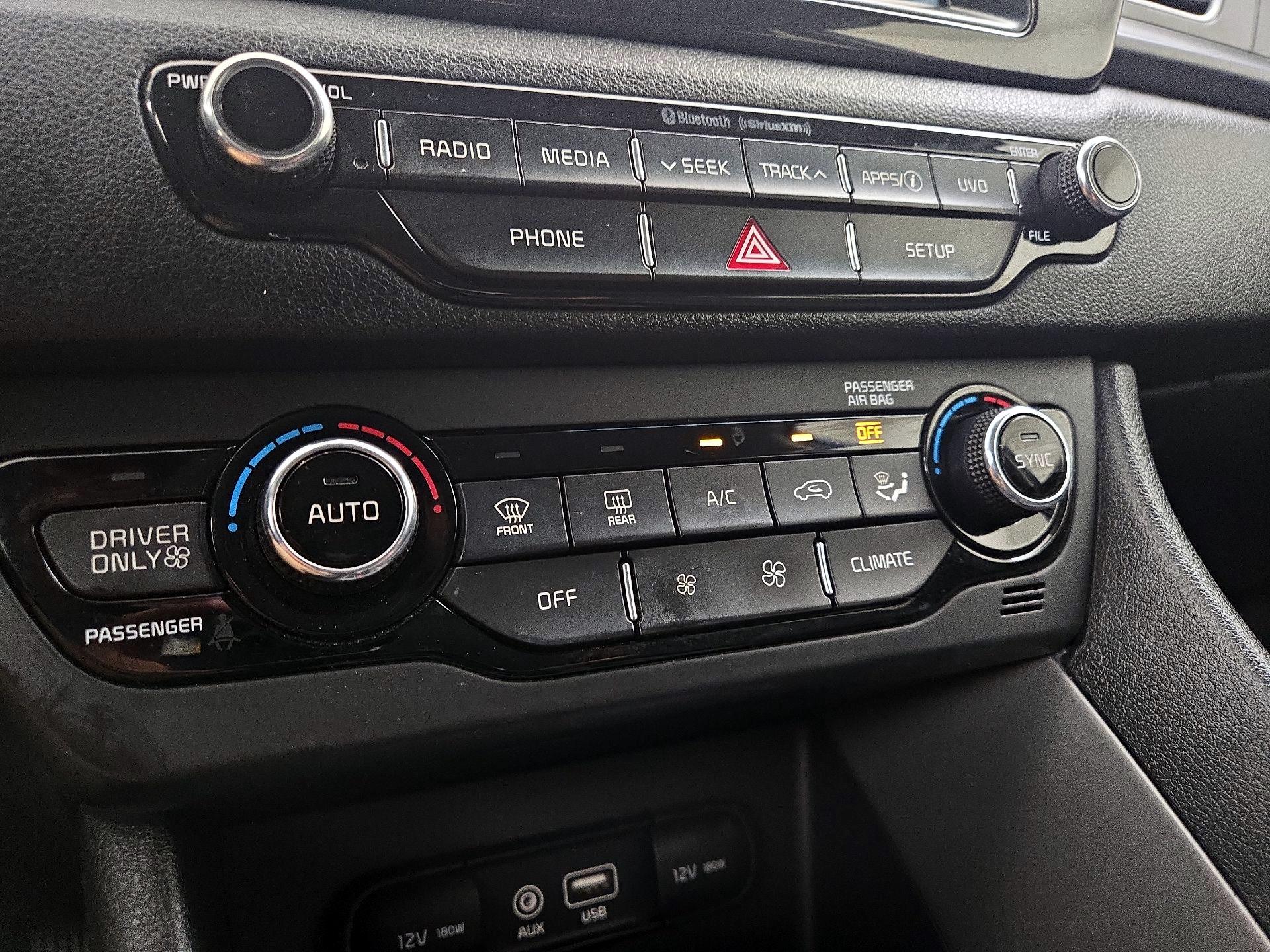 Thumbnail: 2019 Kia Niro - 16