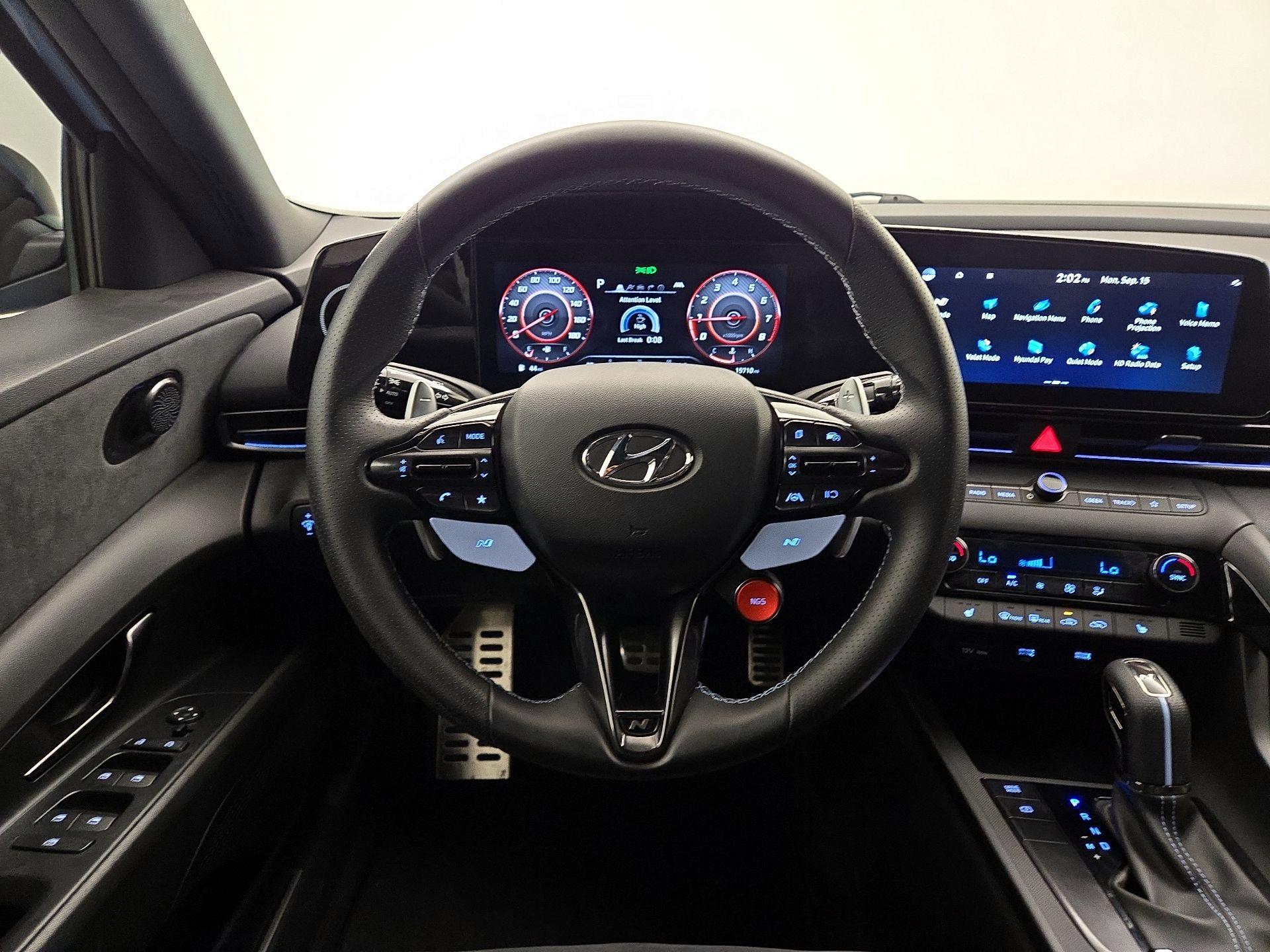 Thumbnail: 2023 Hyundai Elantra - 10