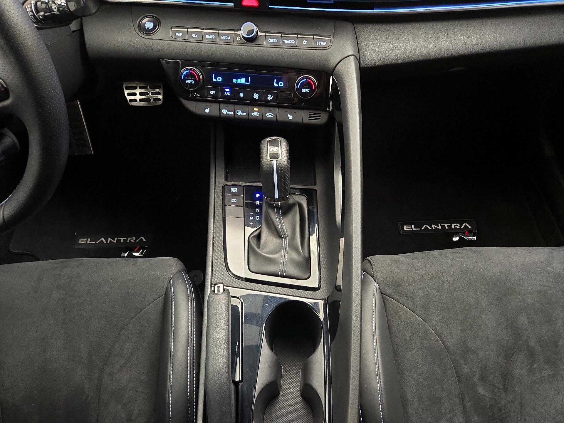 Thumbnail: 2023 Hyundai Elantra - 18