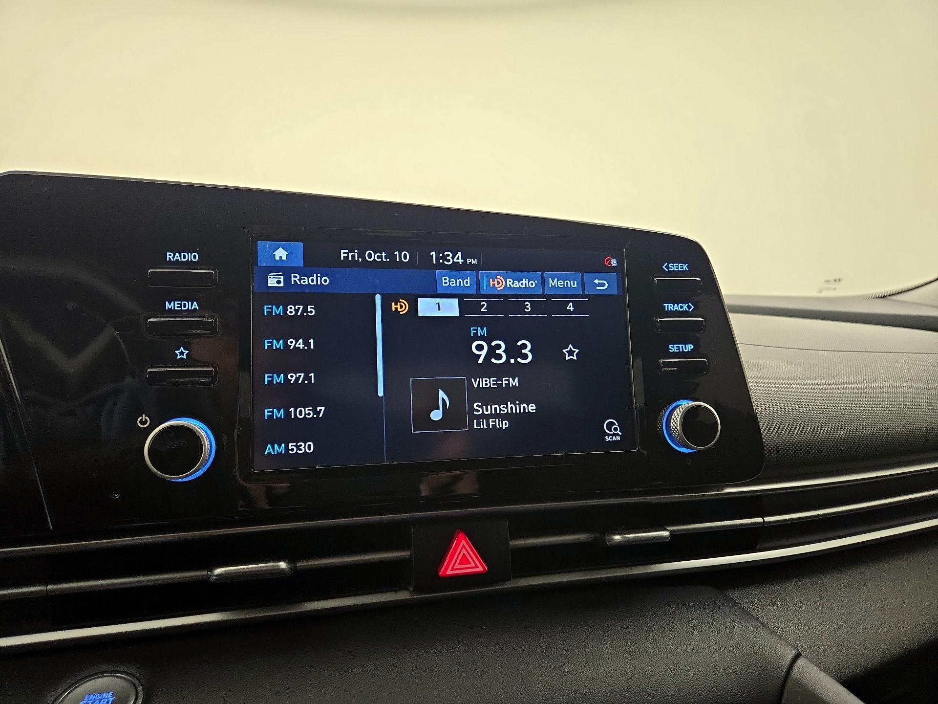 Thumbnail: 2021 Hyundai Elantra - 13