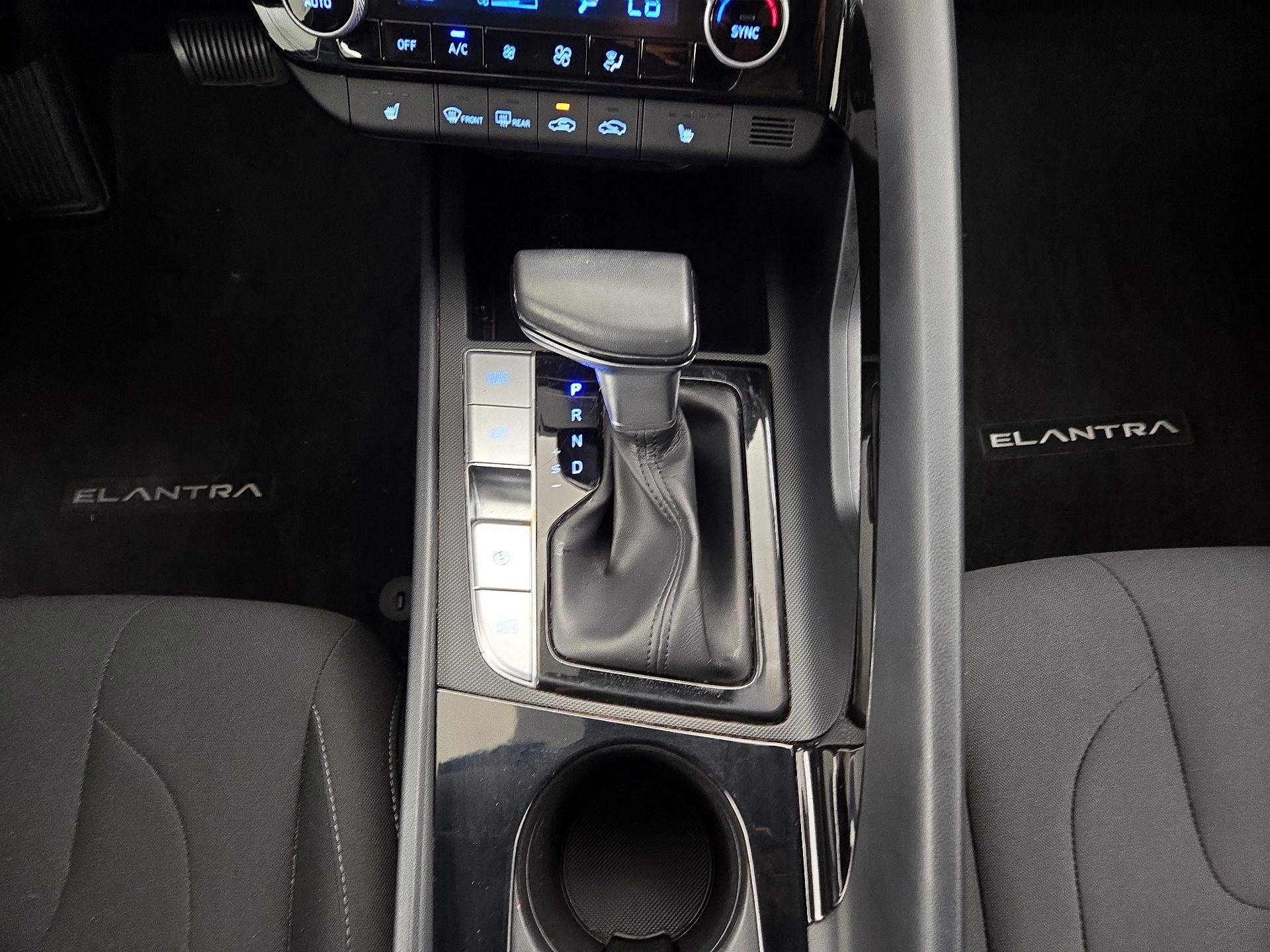 Thumbnail: 2021 Hyundai Elantra - 15