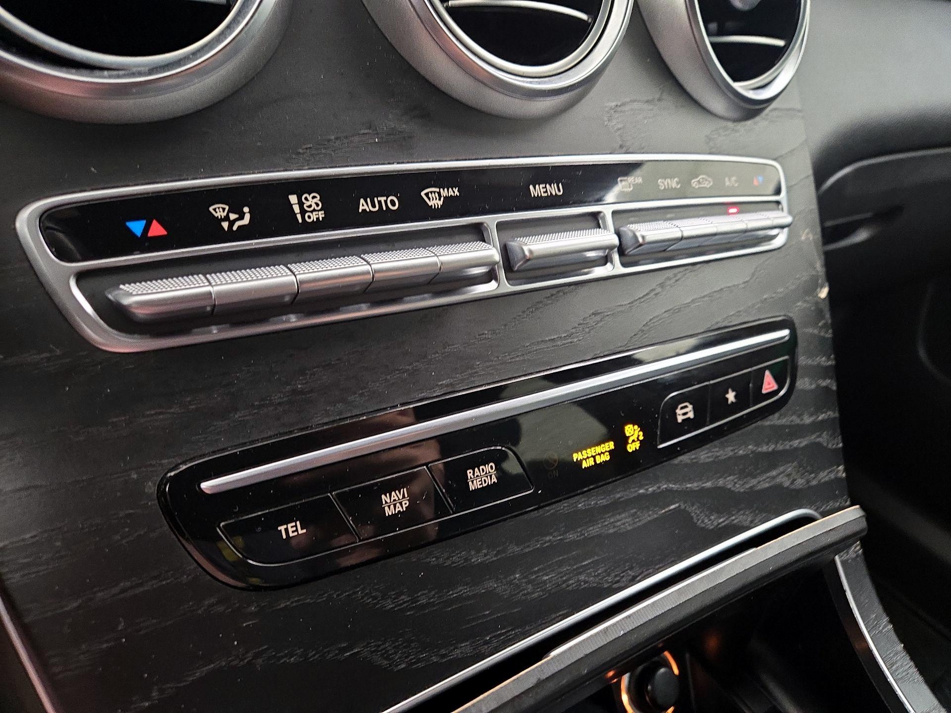 Thumbnail: 2020 Mercedes-Benz GLC - 16