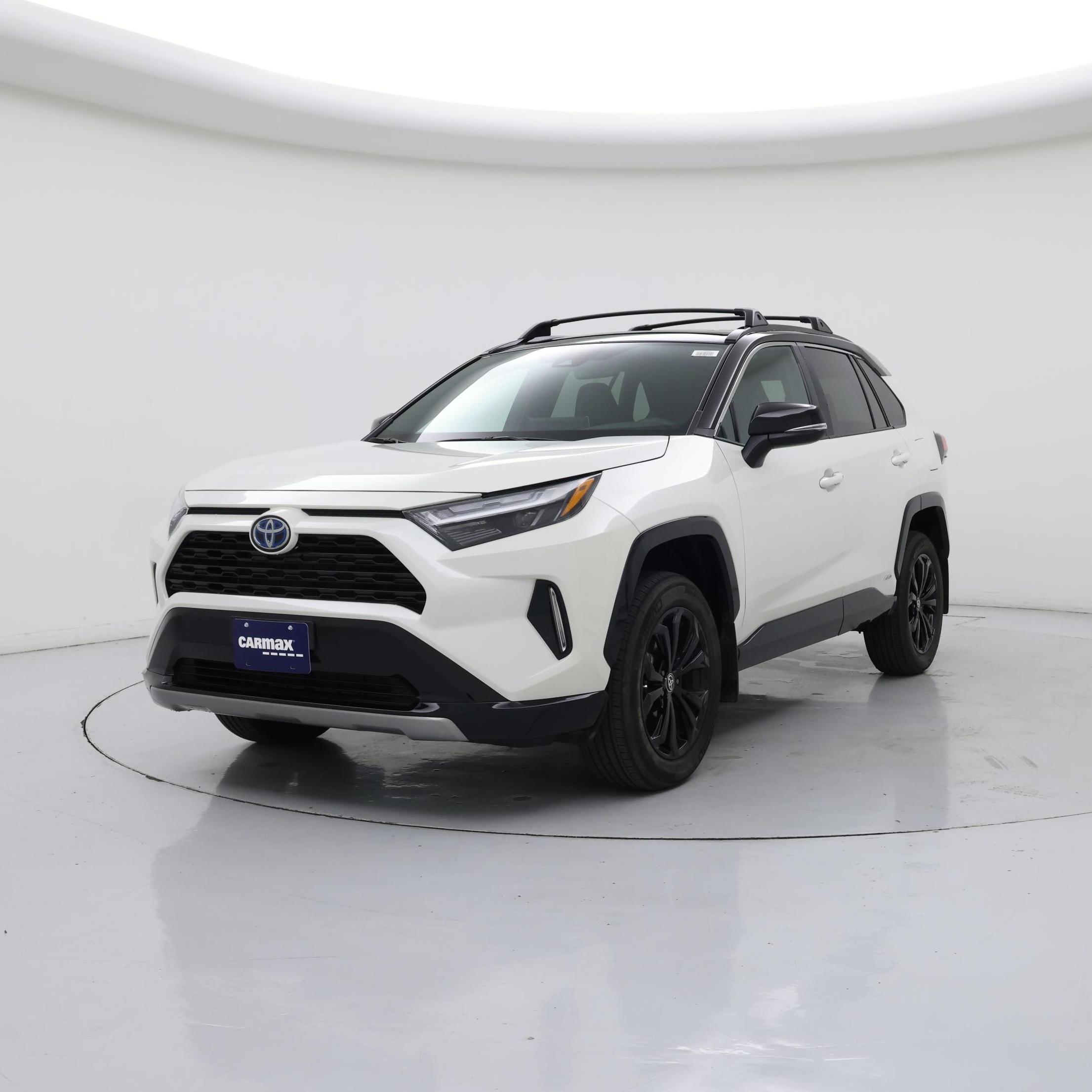 Thumbnail: 2022 Toyota RAV4 - 4