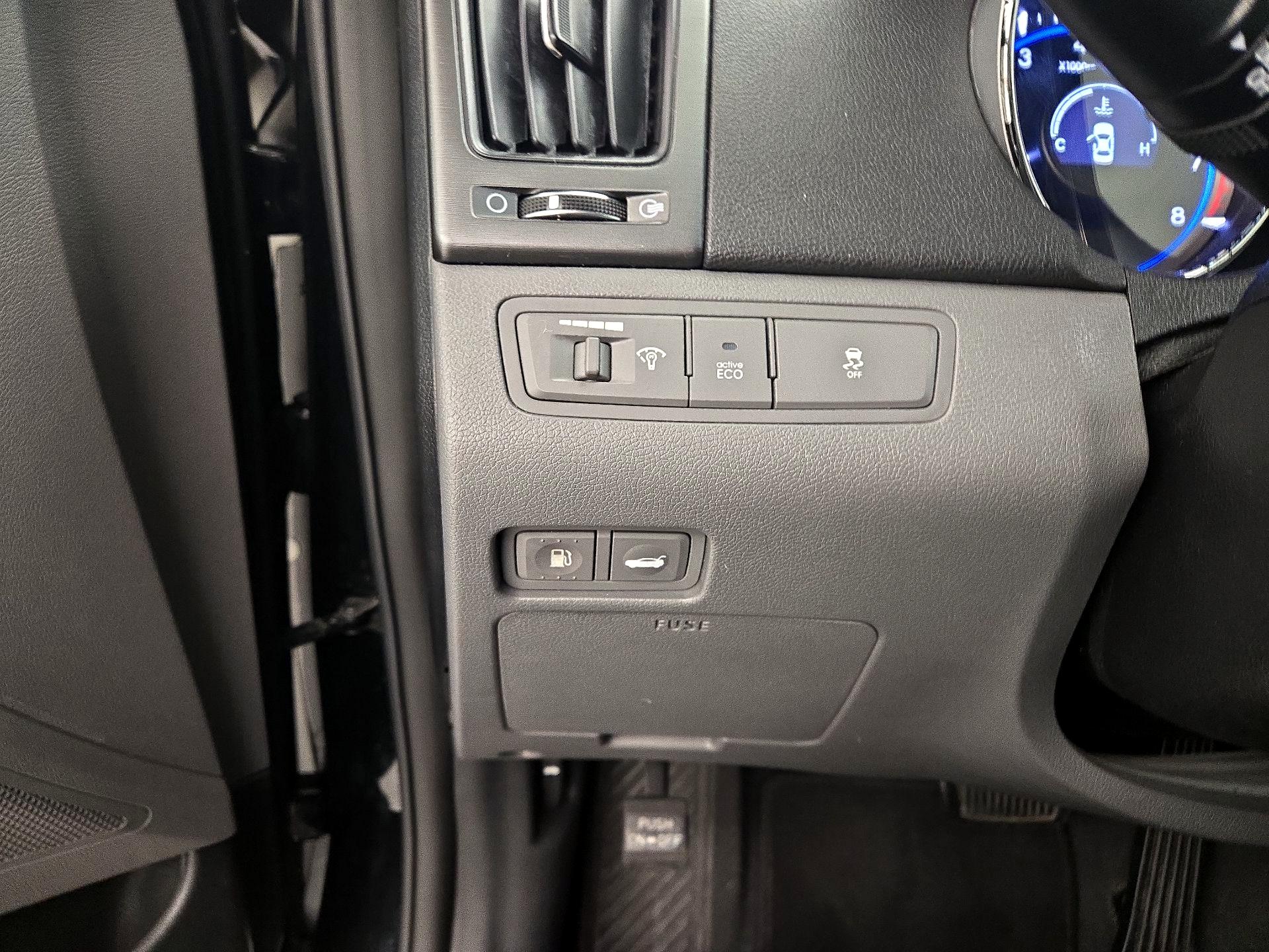 Thumbnail: 2014 Hyundai Sonata - 13