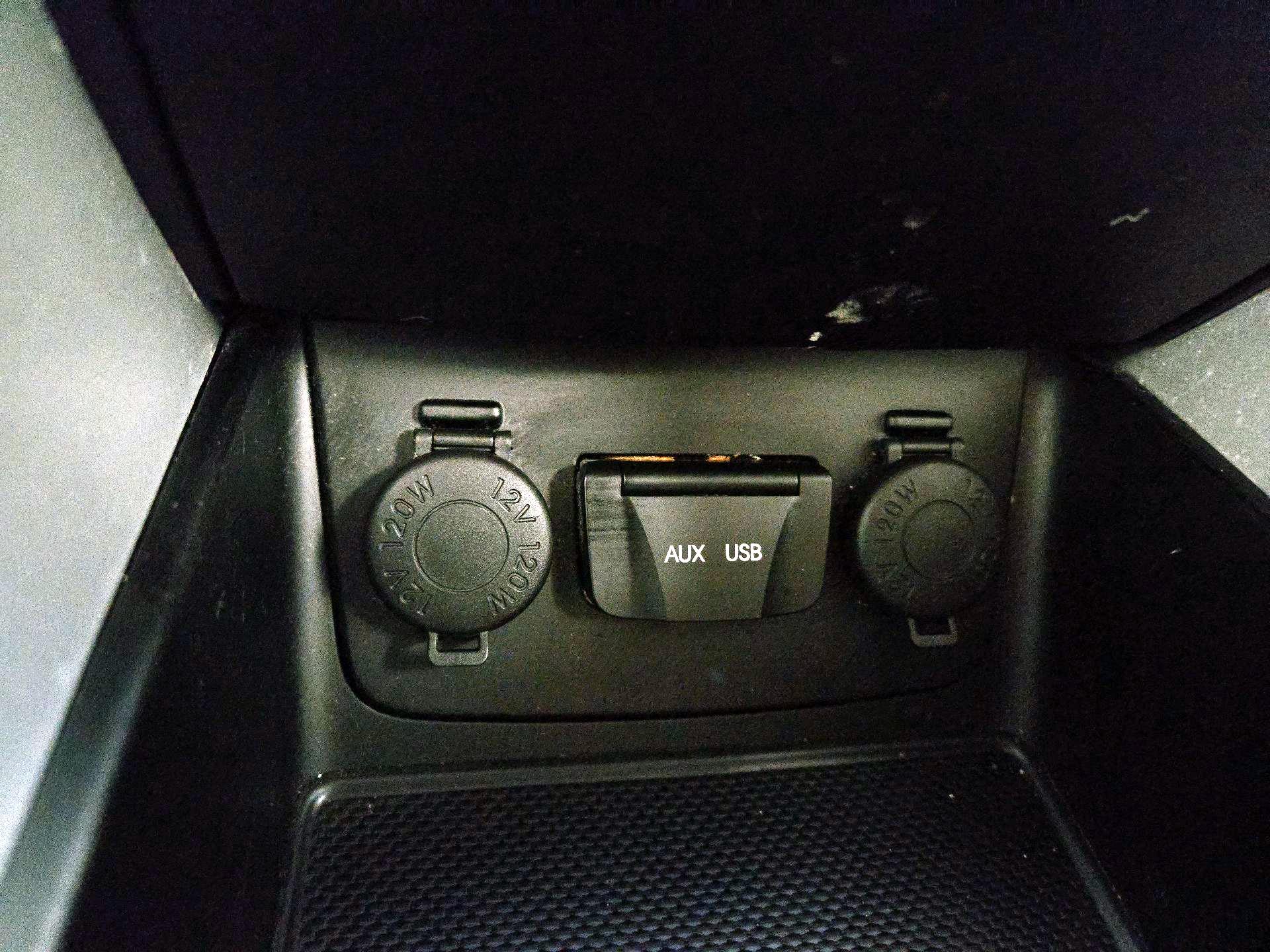 Thumbnail: 2014 Hyundai Sonata - 18