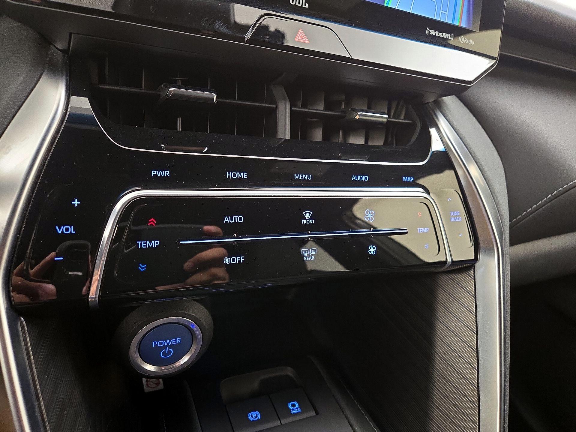 Thumbnail: 2022 Toyota Venza - 17