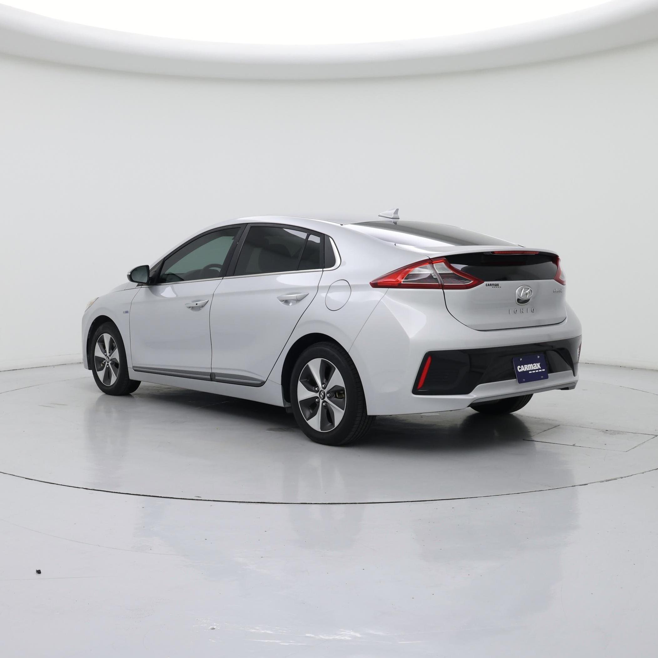 Thumbnail: 2019 Hyundai Ioniq - 2