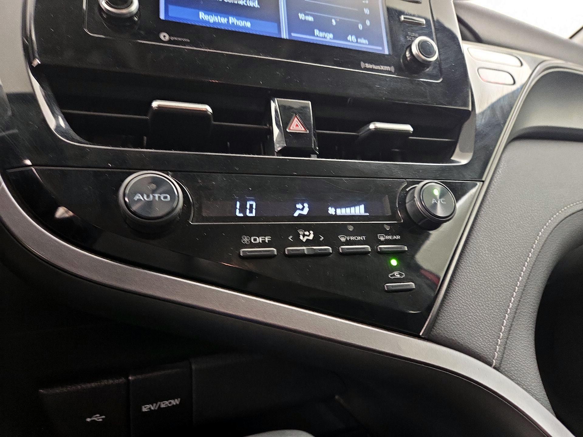 Thumbnail: 2021 Toyota Camry - 16