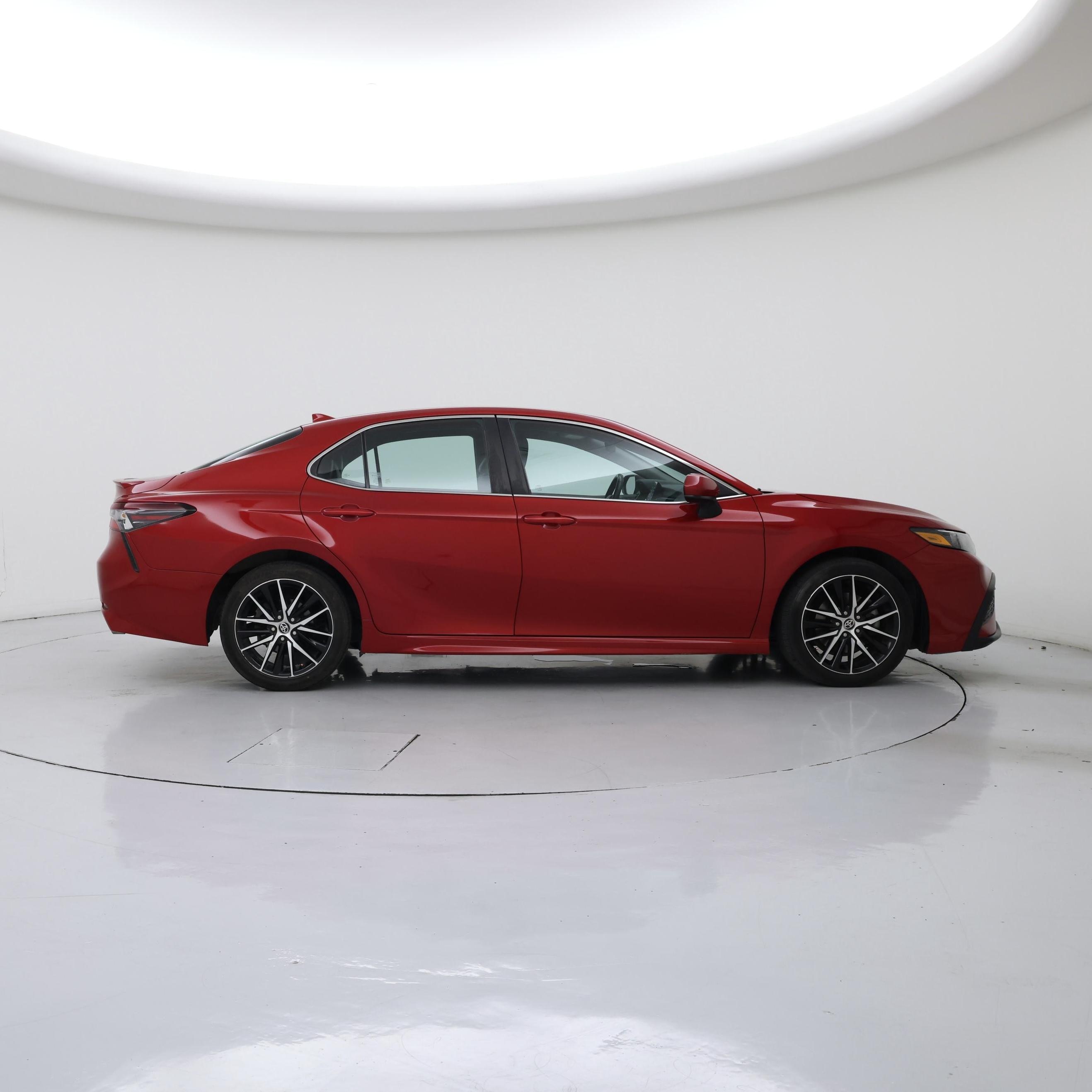 Thumbnail: 2021 Toyota Camry - 7