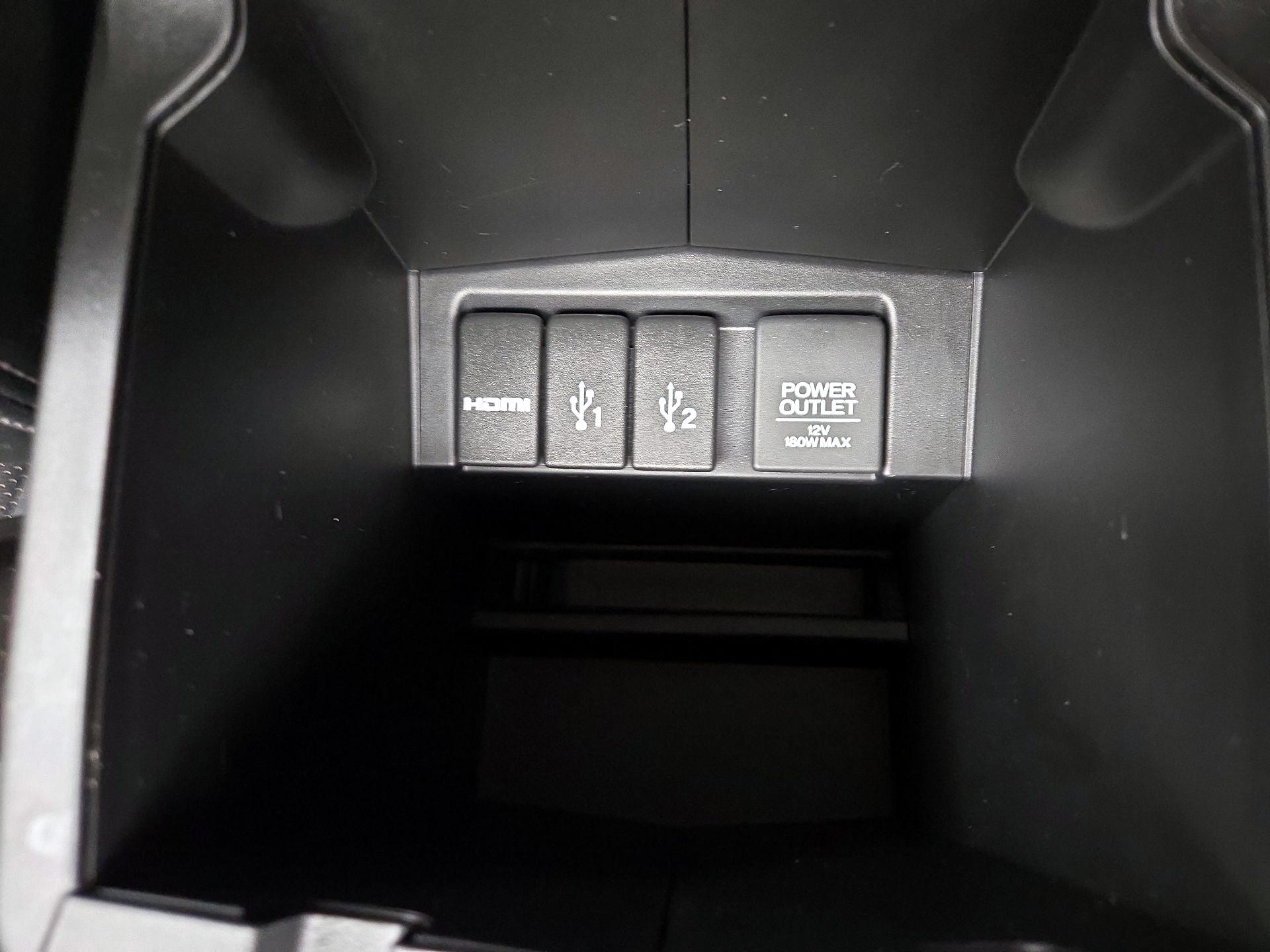 Thumbnail: 2015 Honda CR-V - 18