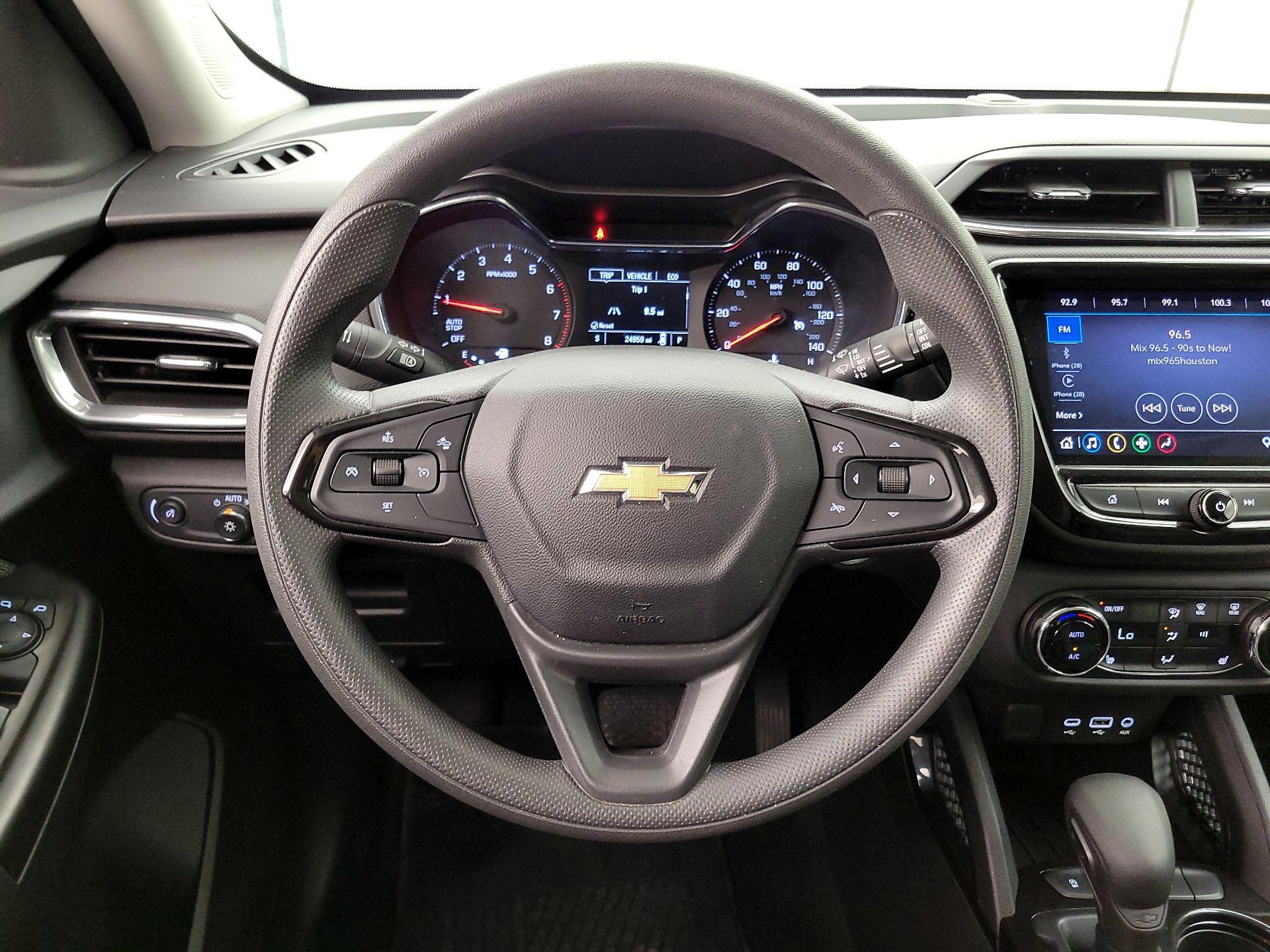 Thumbnail: 2023 Chevrolet TrailBlazer - 10