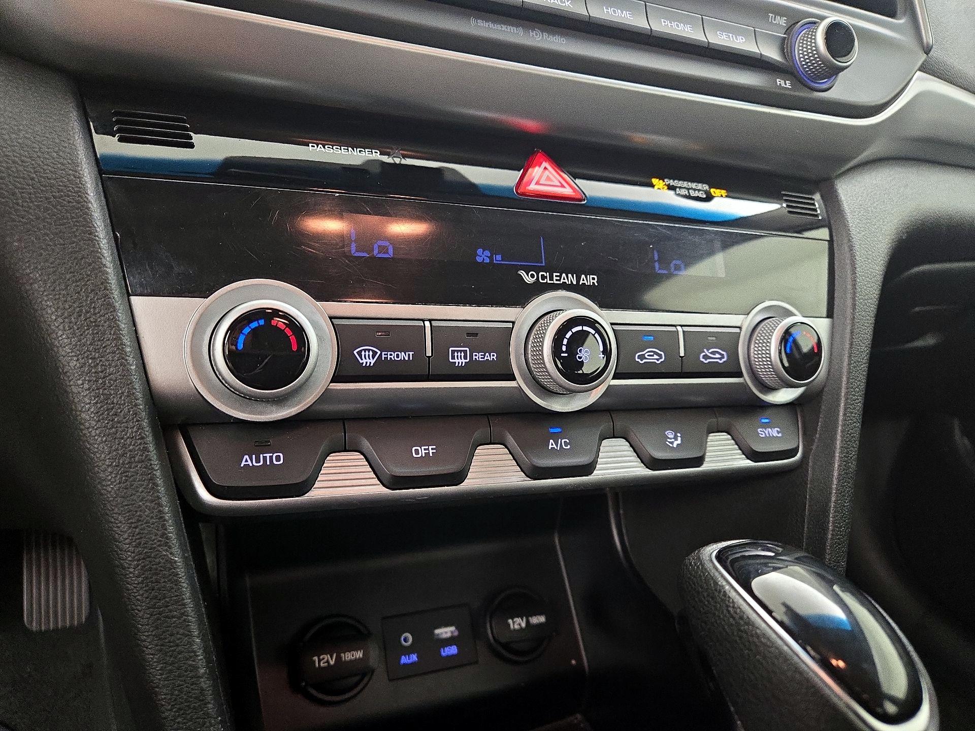 Thumbnail: 2020 Hyundai Elantra - 16