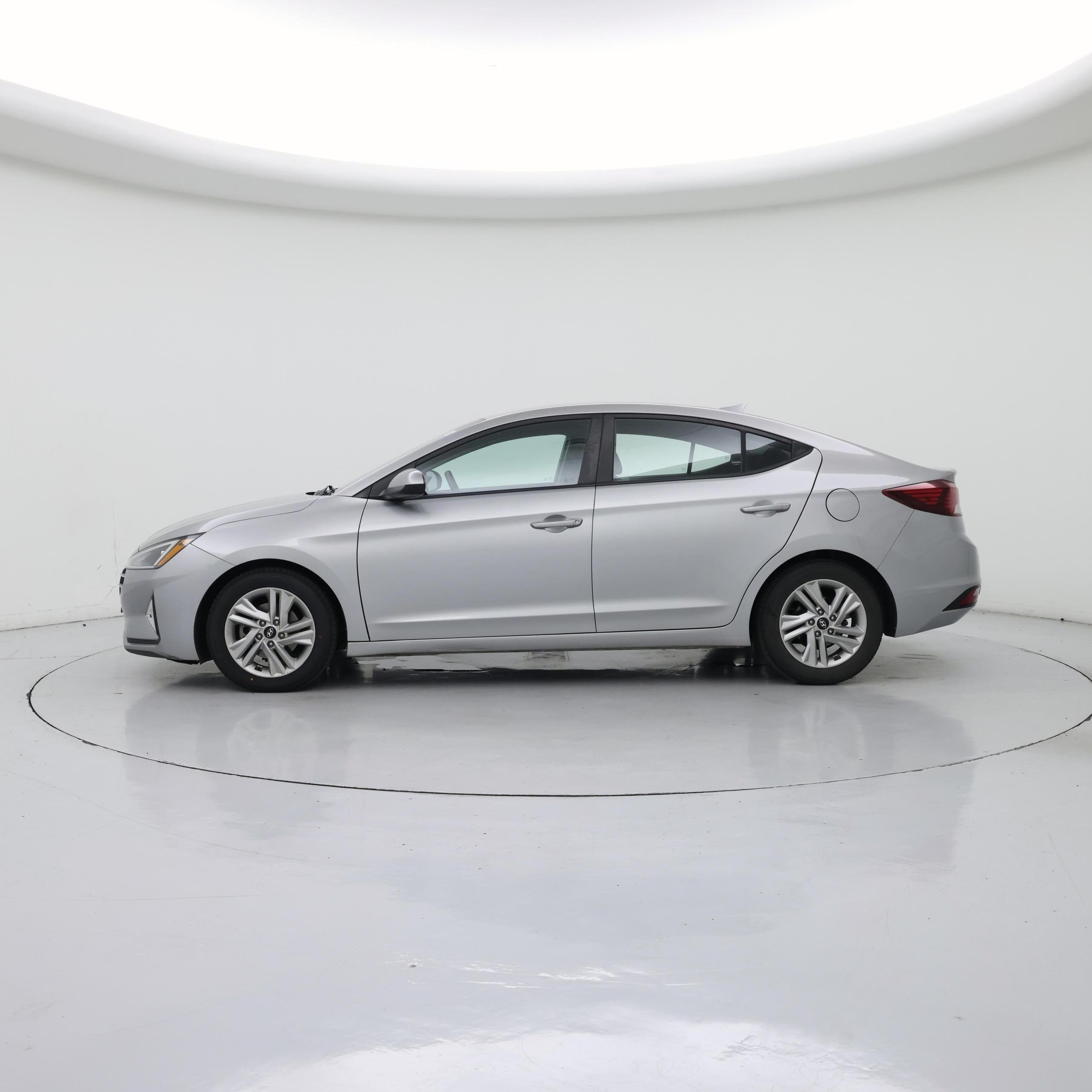 Thumbnail: 2020 Hyundai Elantra - 3