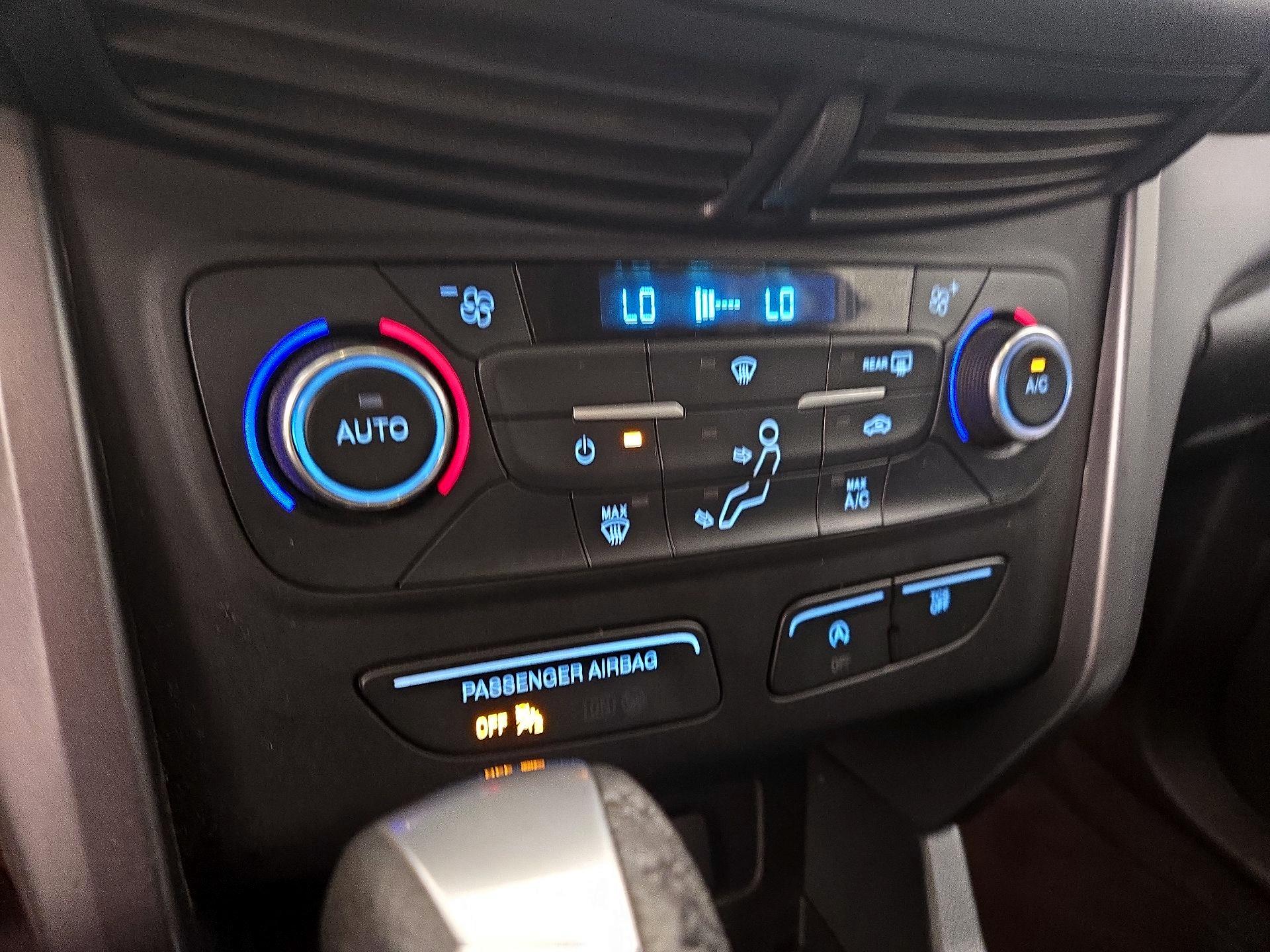 Thumbnail: 2017 Ford Escape - 16