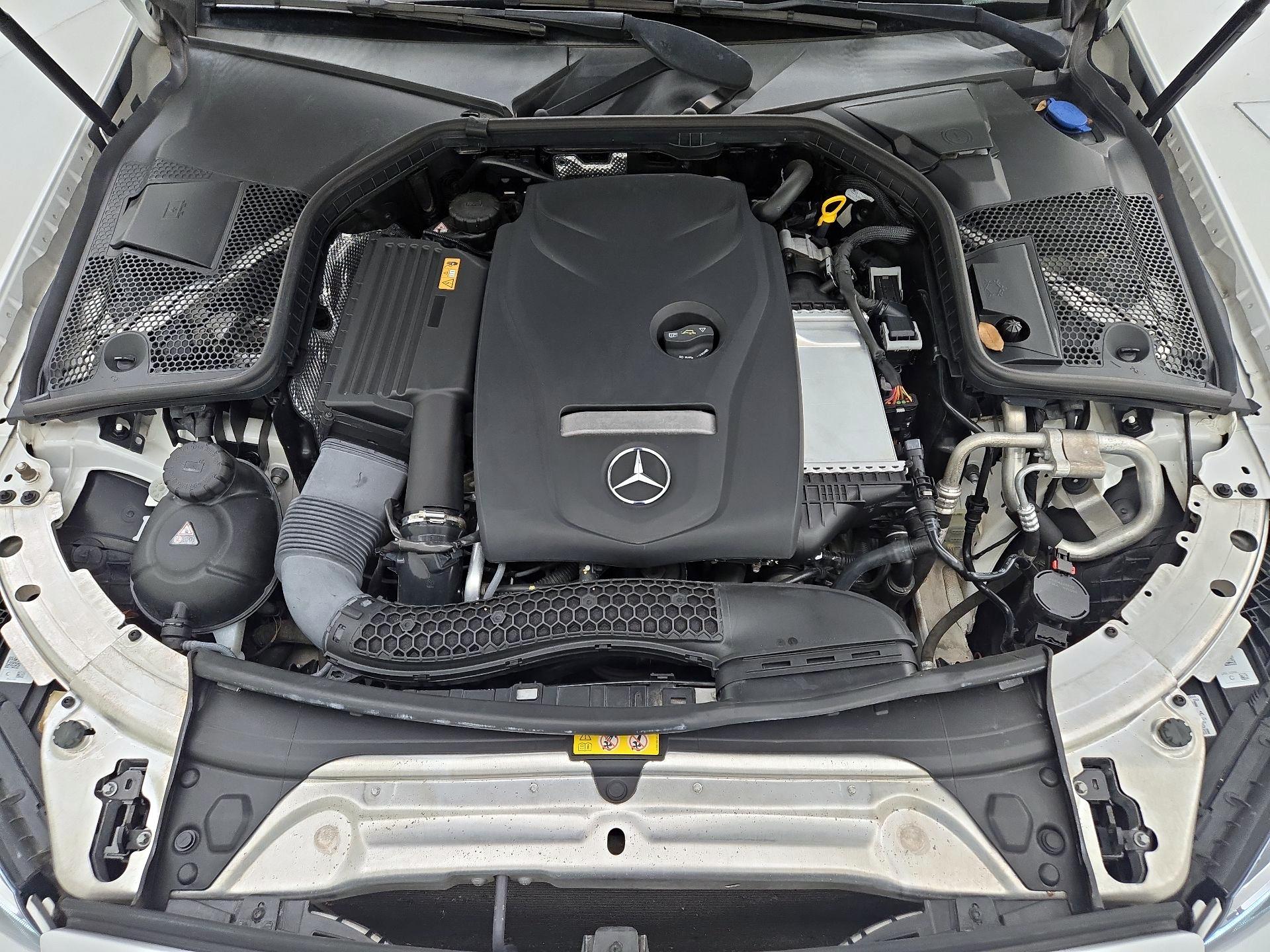 Thumbnail: 2016 Mercedes-Benz C-Class - 20