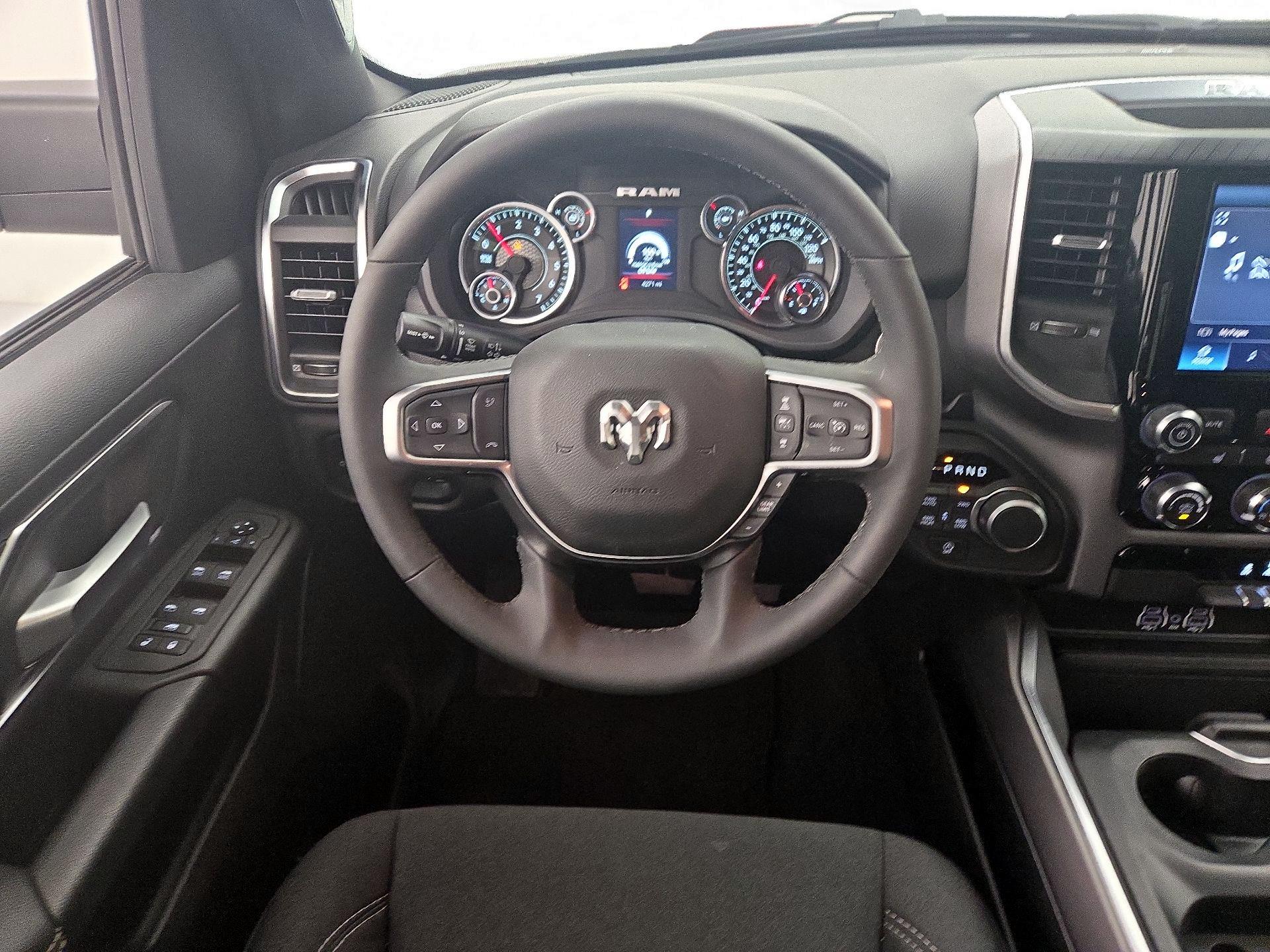 Thumbnail: 2025 RAM 1500 - 10