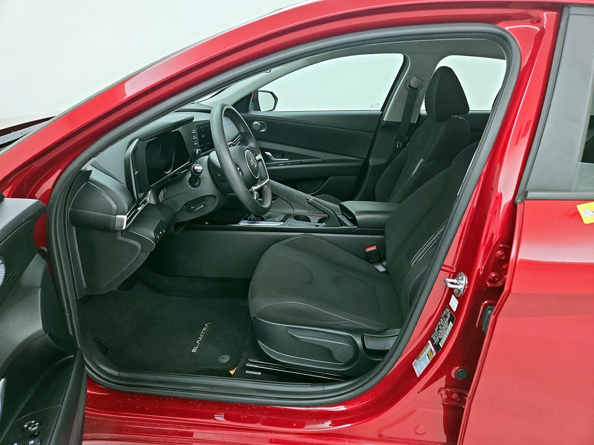 Thumbnail: 2023 Hyundai Elantra - 11
