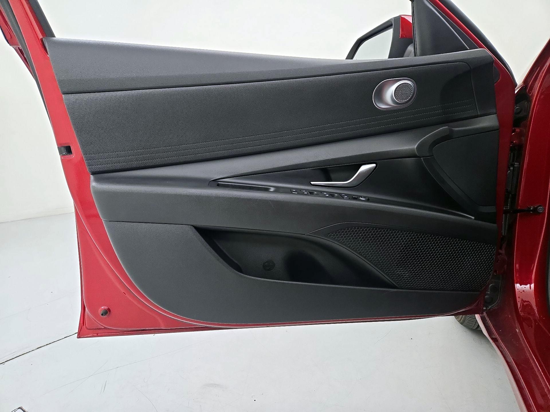 Thumbnail: 2023 Hyundai Elantra - 12
