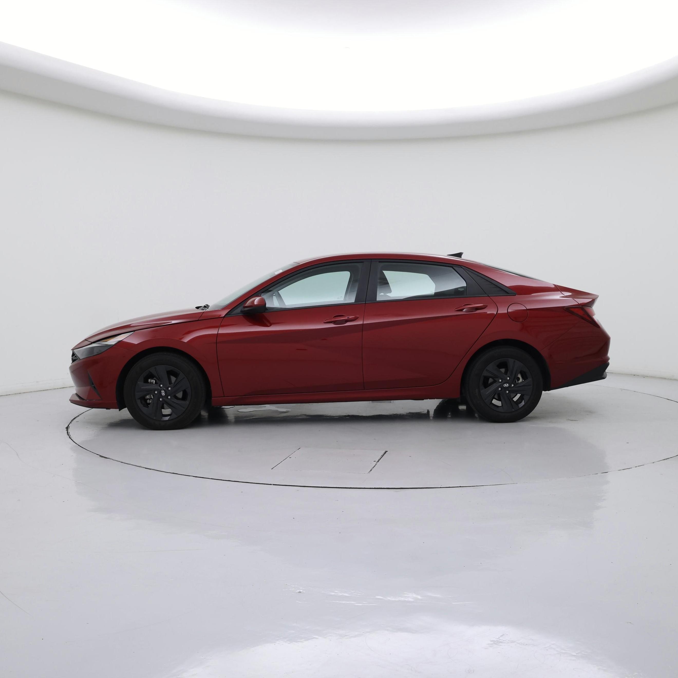 Thumbnail: 2023 Hyundai Elantra - 3