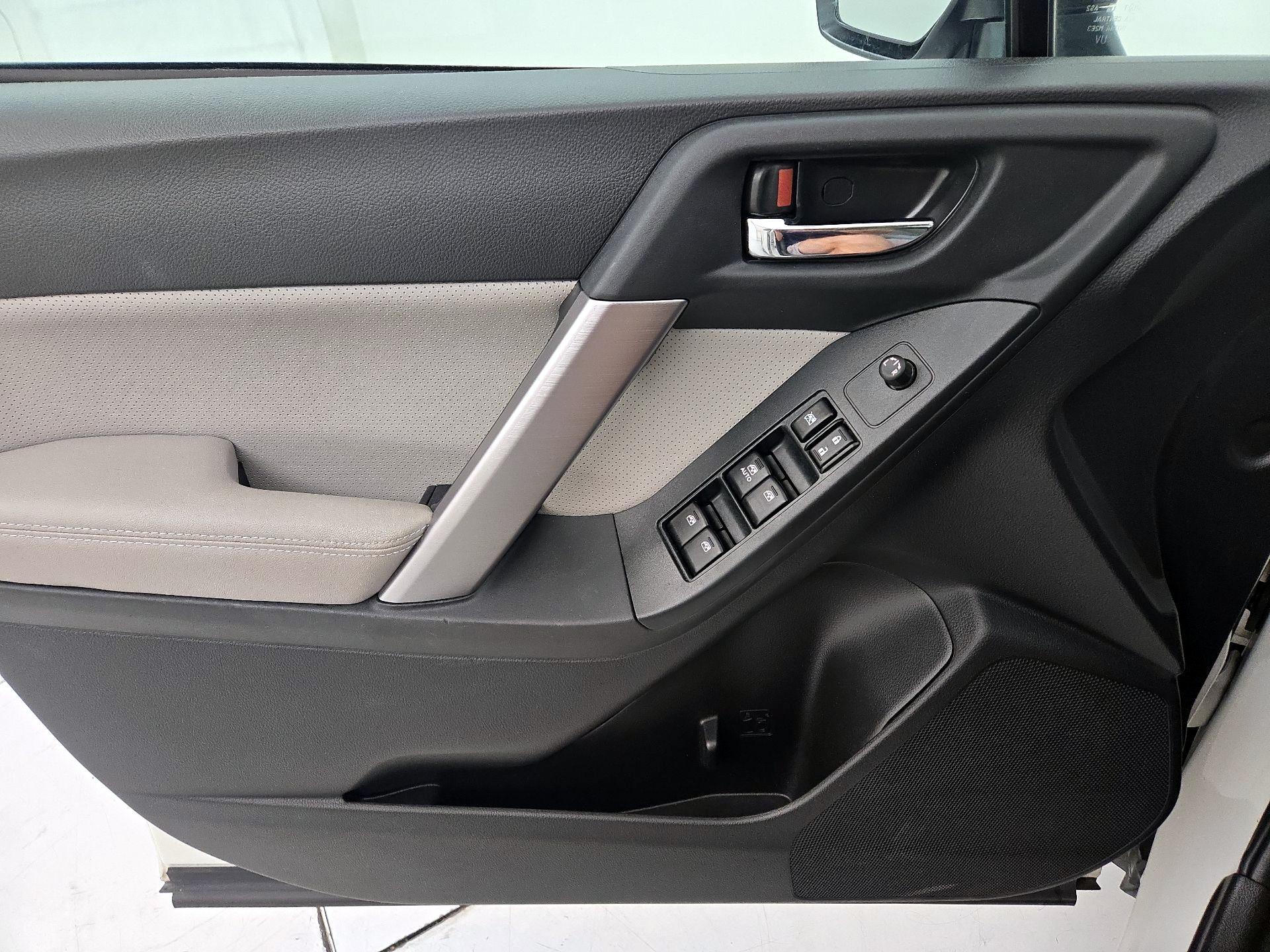 Thumbnail: 2015 Subaru Forester - 12