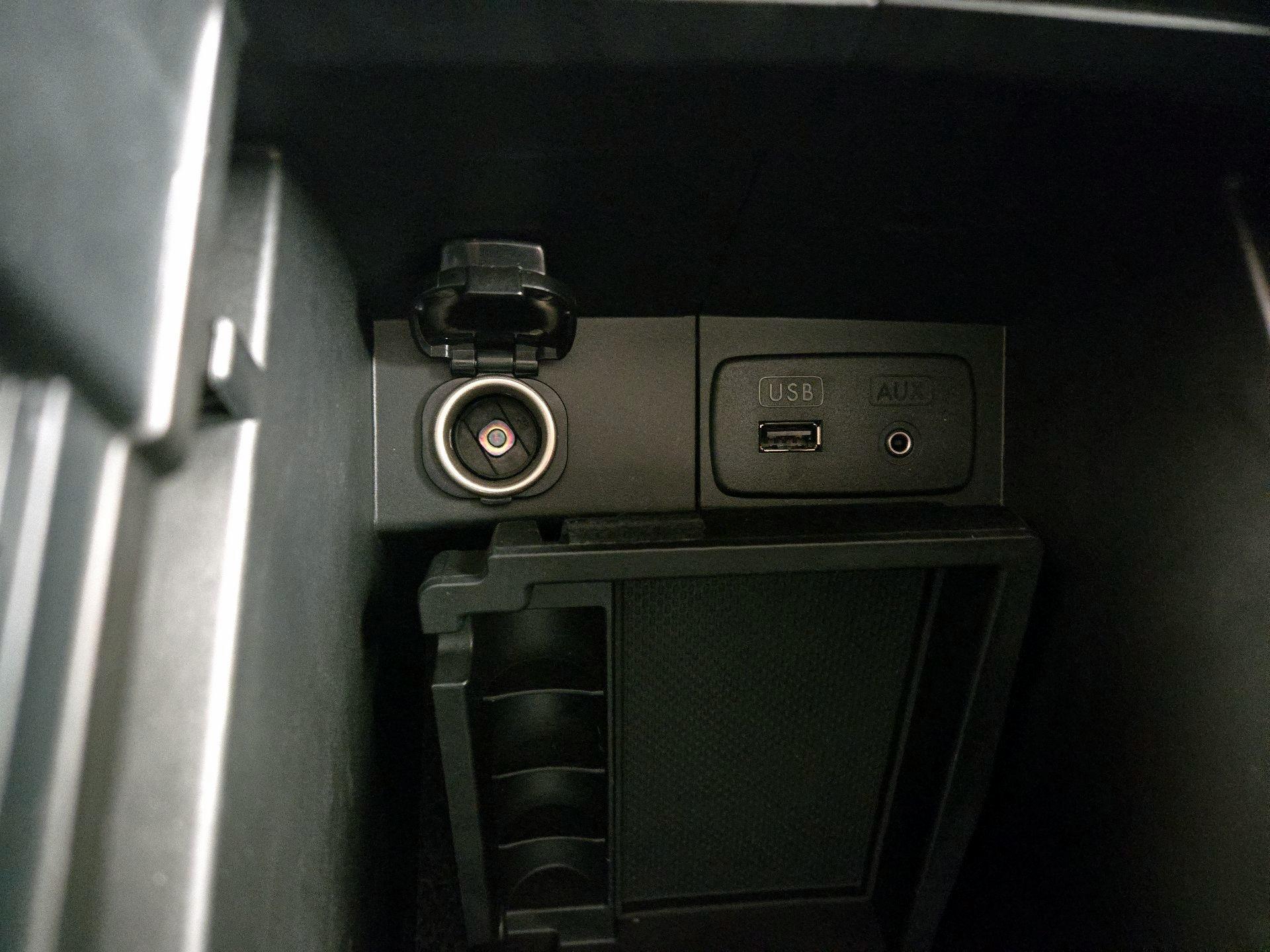 Thumbnail: 2015 Subaru Forester - 18
