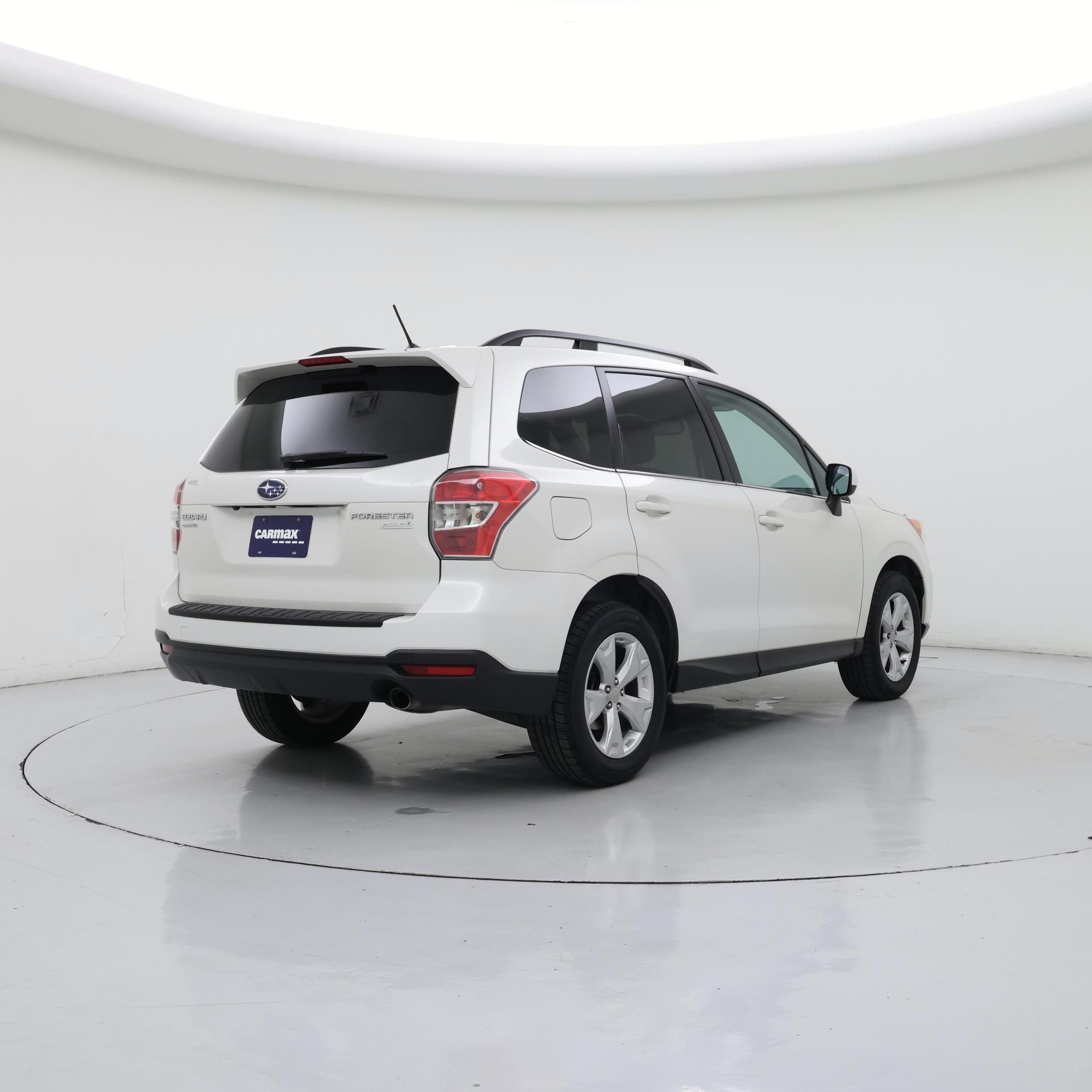Thumbnail: 2015 Subaru Forester - 8