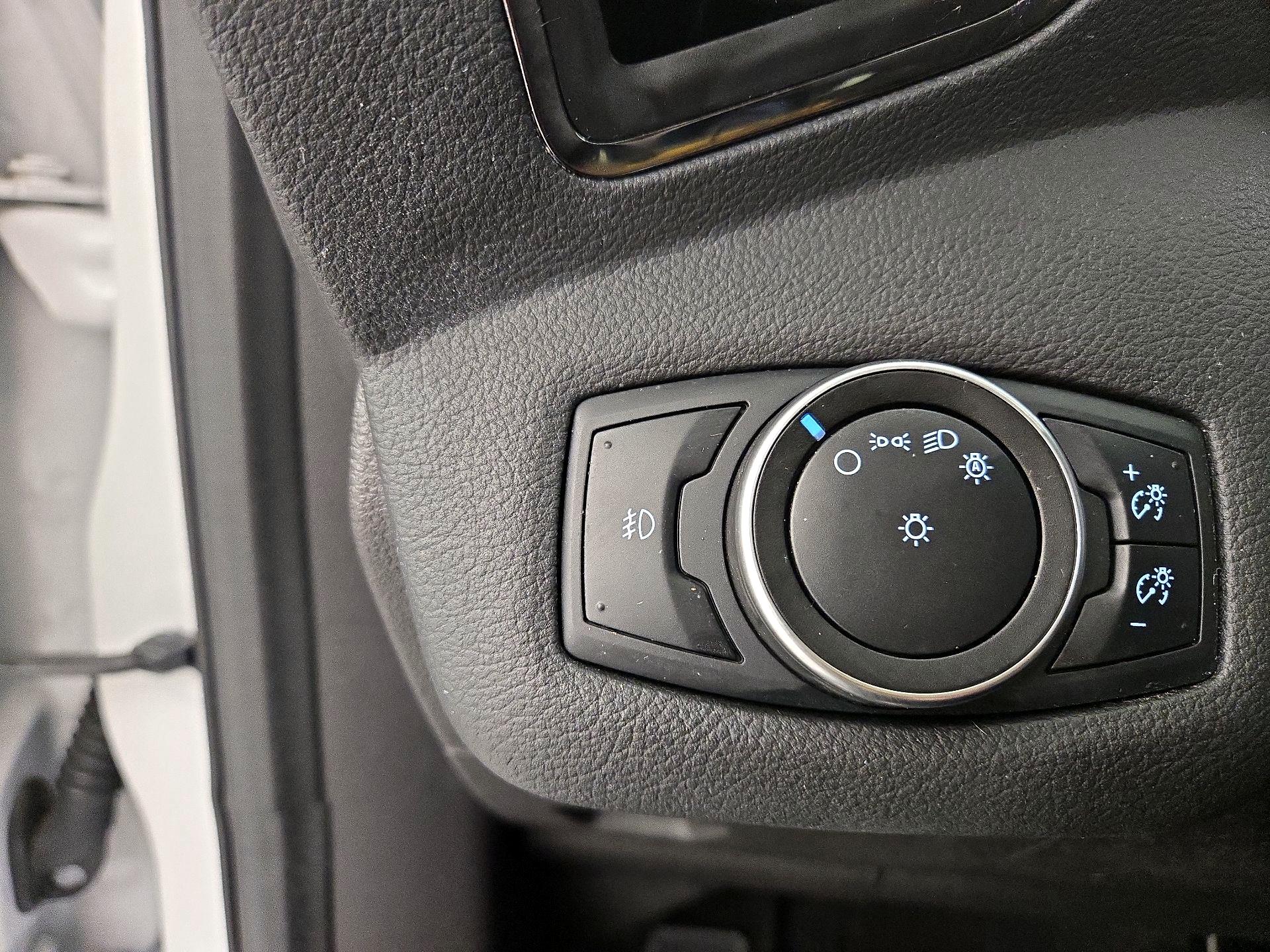 Thumbnail: 2015 Ford Escape - 13
