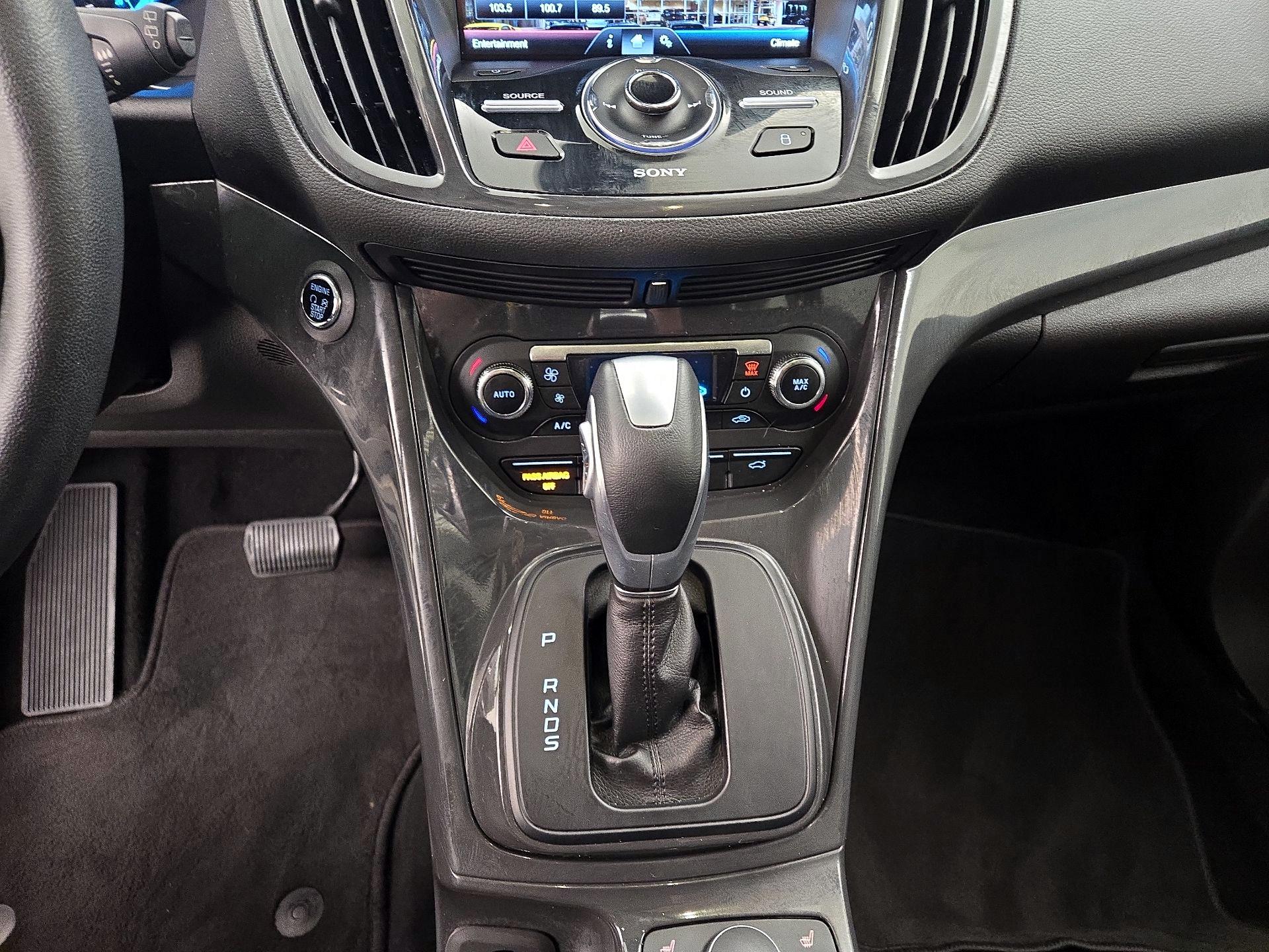 Thumbnail: 2015 Ford Escape - 17
