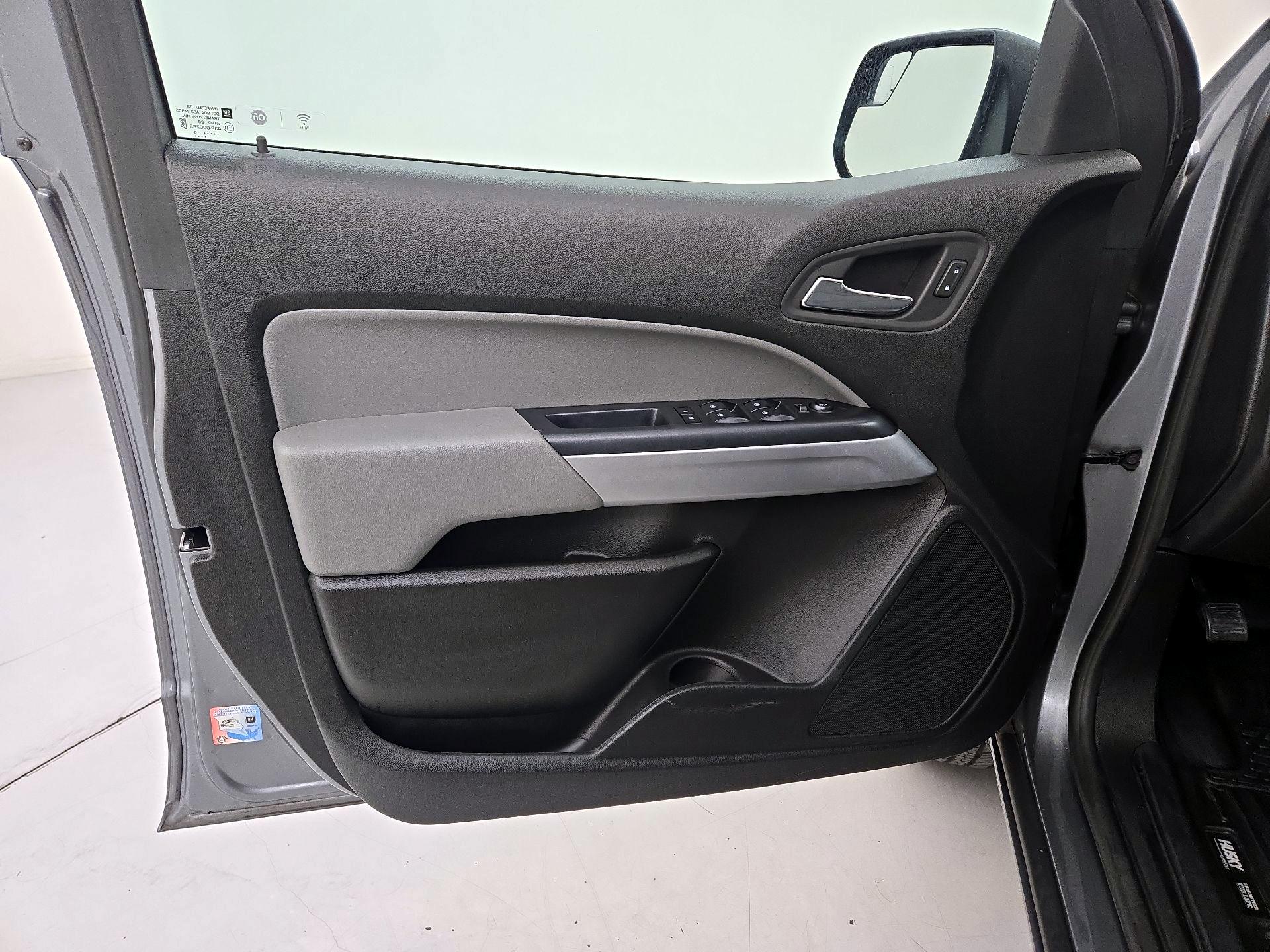 Thumbnail: 2020 Chevrolet Colorado - 12