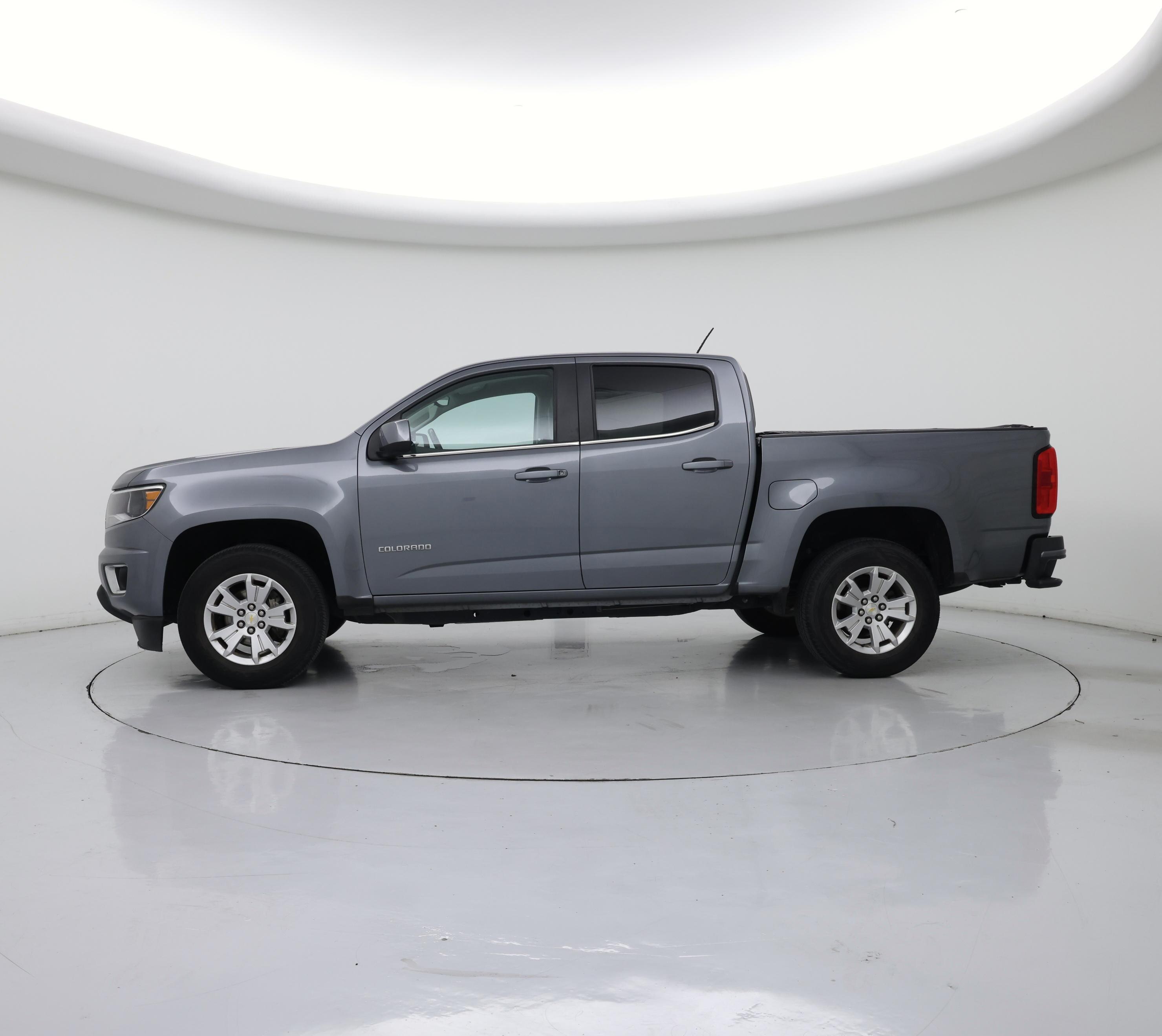 Thumbnail: 2020 Chevrolet Colorado - 3