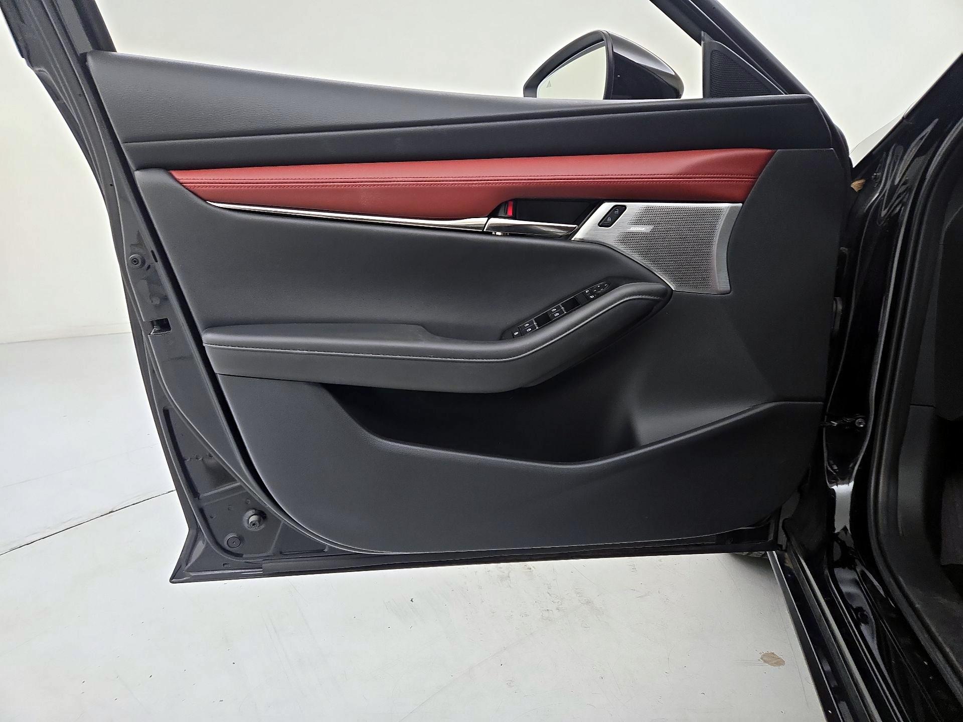 Thumbnail: 2023 Mazda Mazda3 - 12