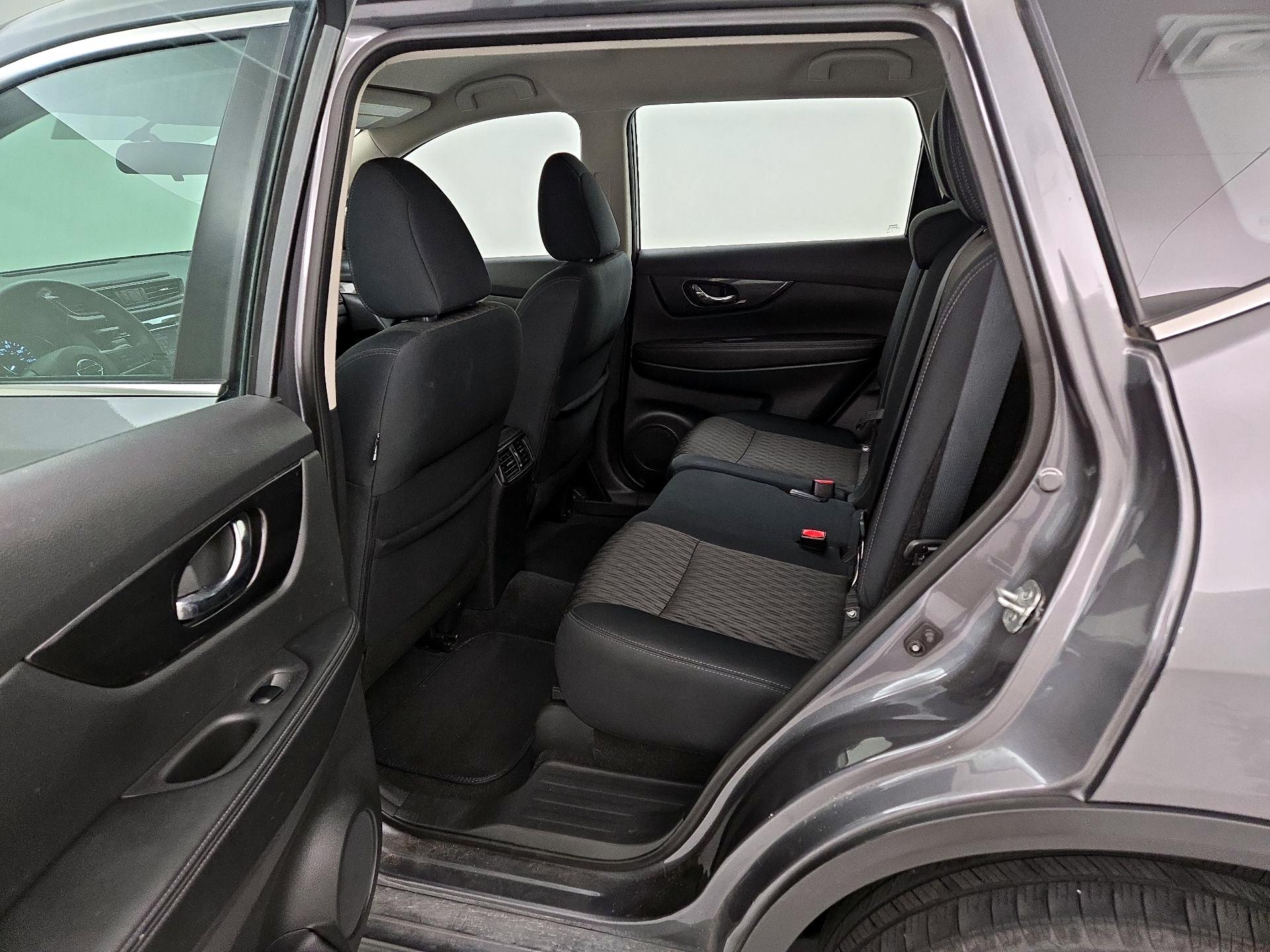 Thumbnail: 2018 Nissan Rogue - 19