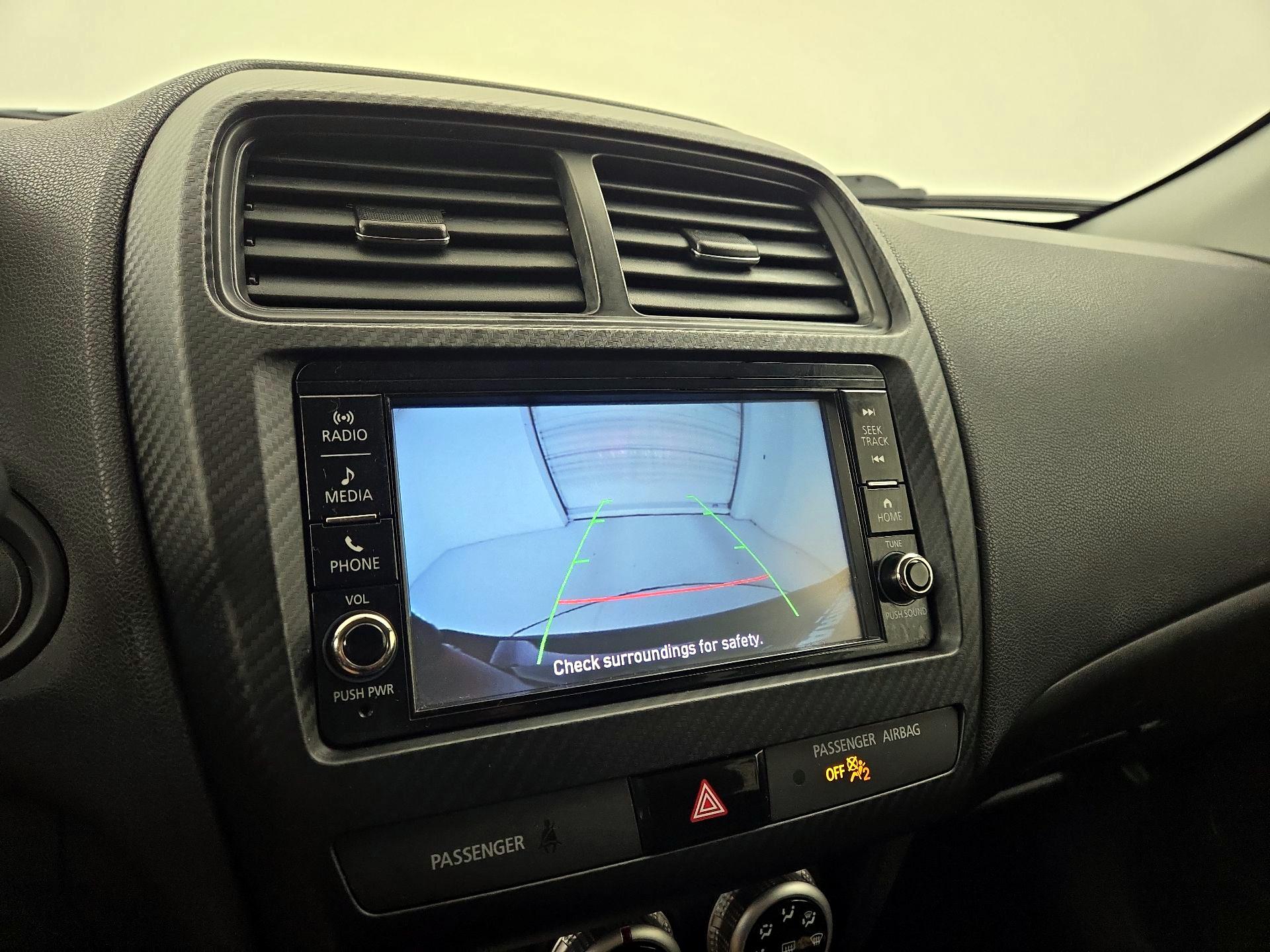 Thumbnail: 2020 Mitsubishi Outlander Sport - 14