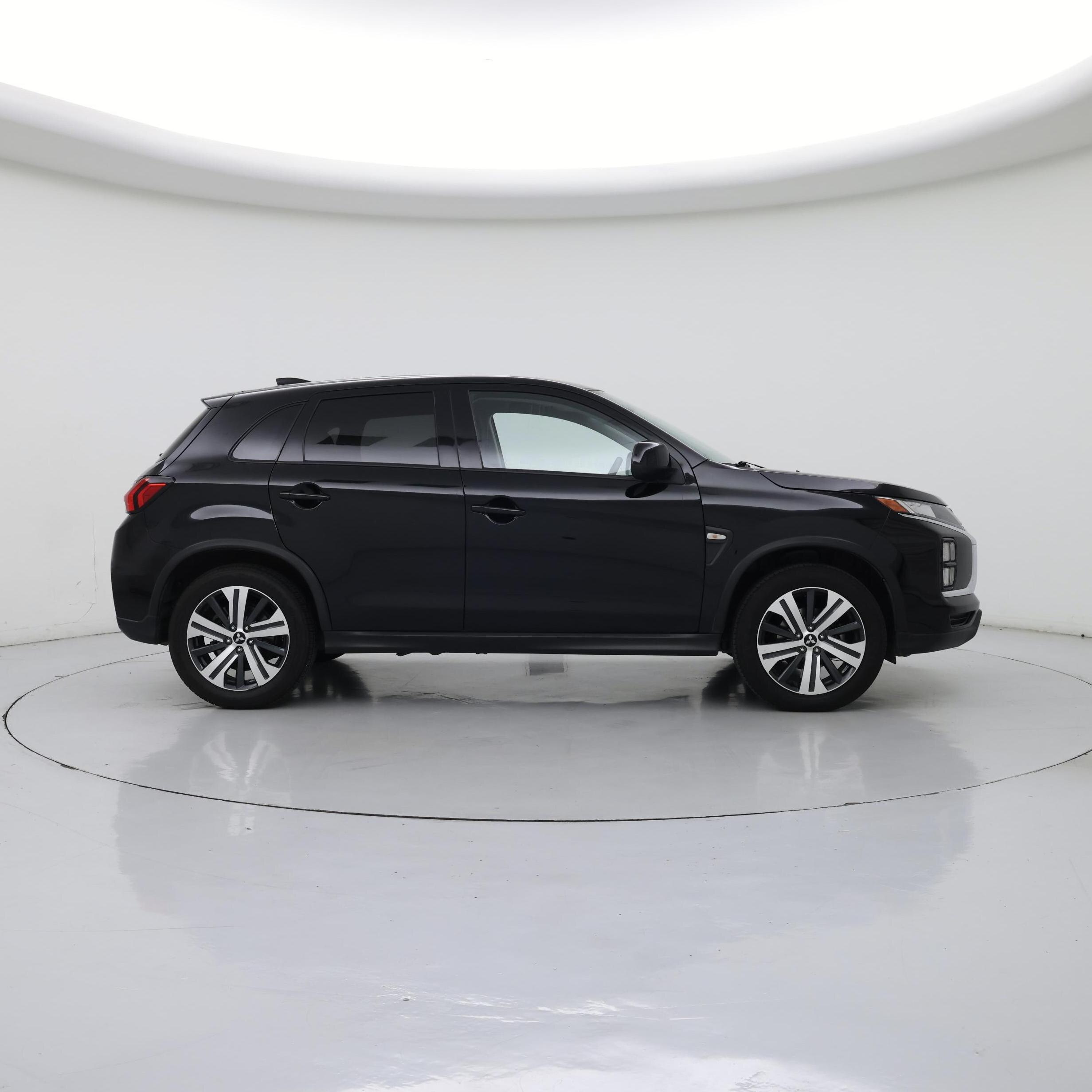 Thumbnail: 2020 Mitsubishi Outlander Sport - 7