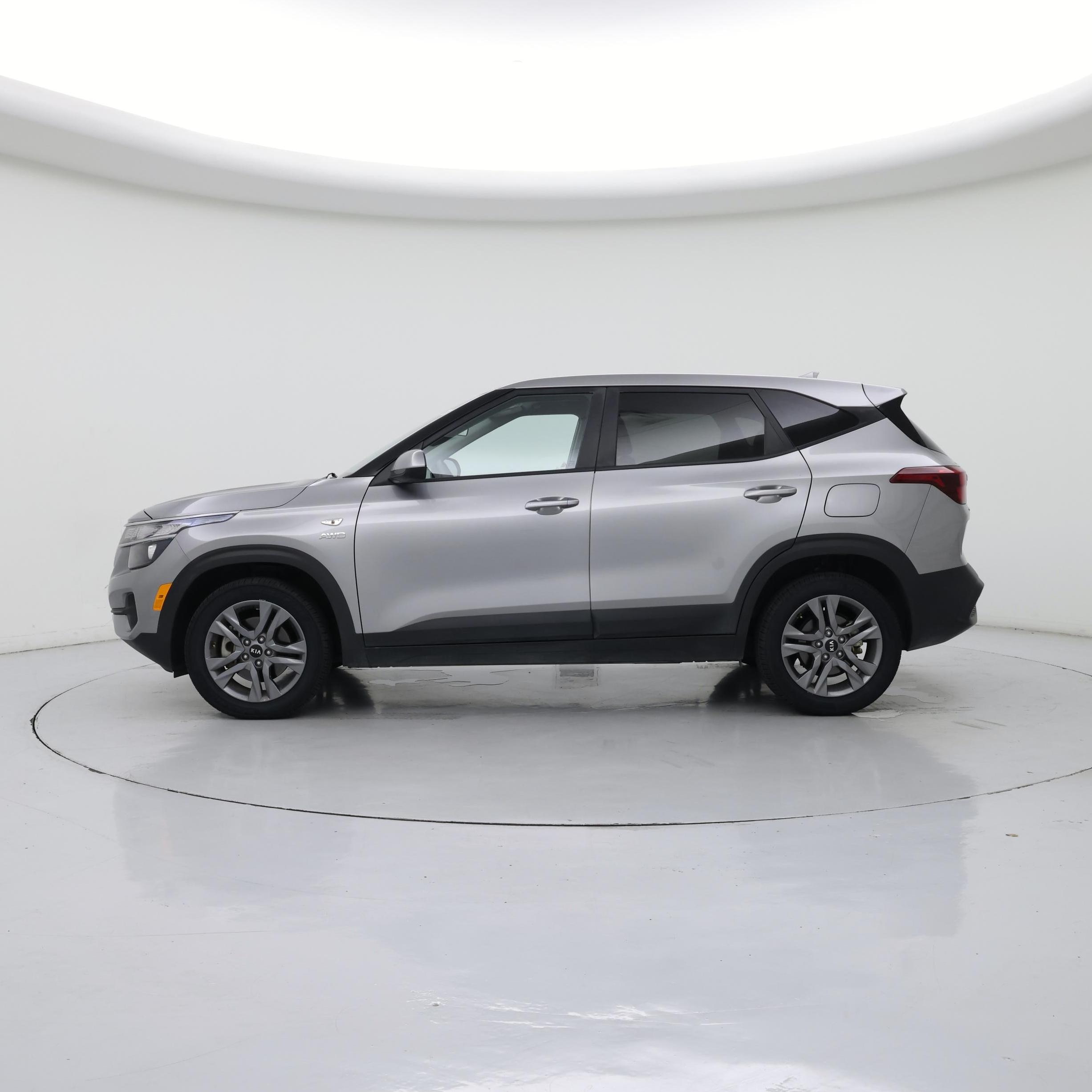 Thumbnail: 2021 Kia Seltos - 3