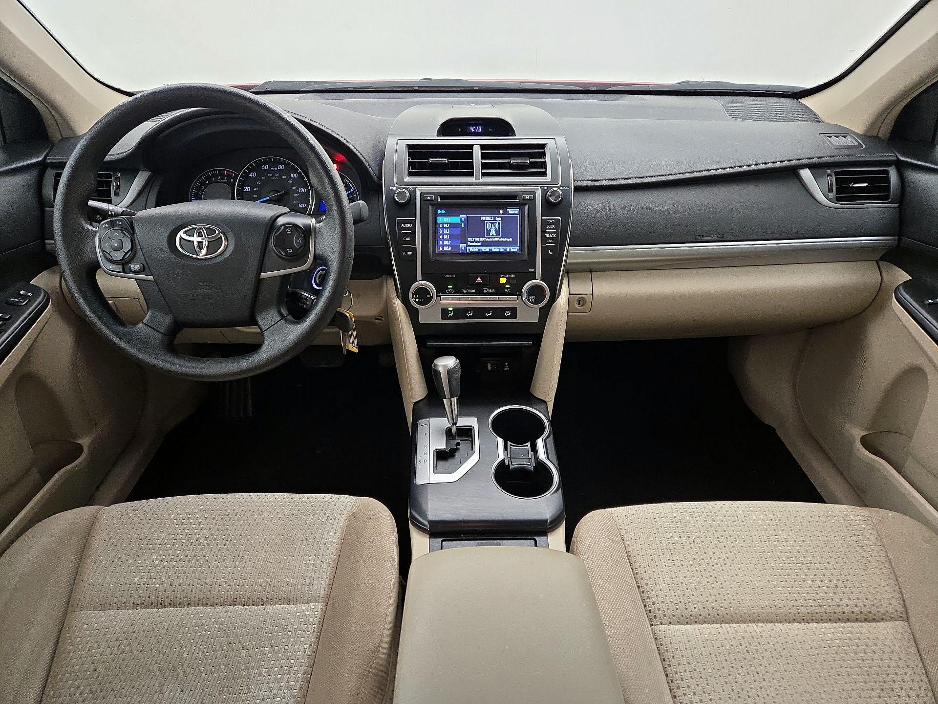 Thumbnail: 2014 Toyota Camry - 9