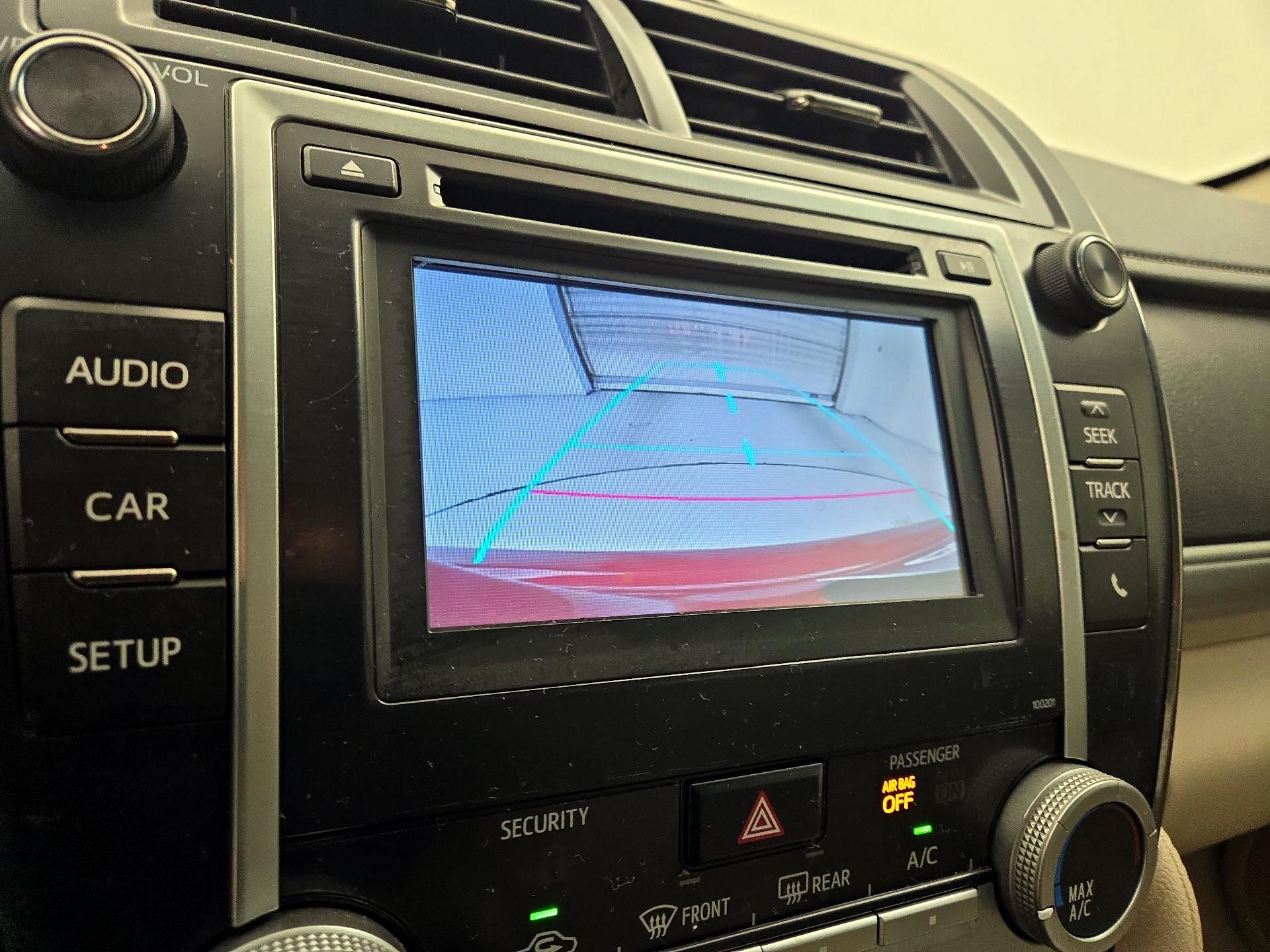 Thumbnail: 2014 Toyota Camry - 14