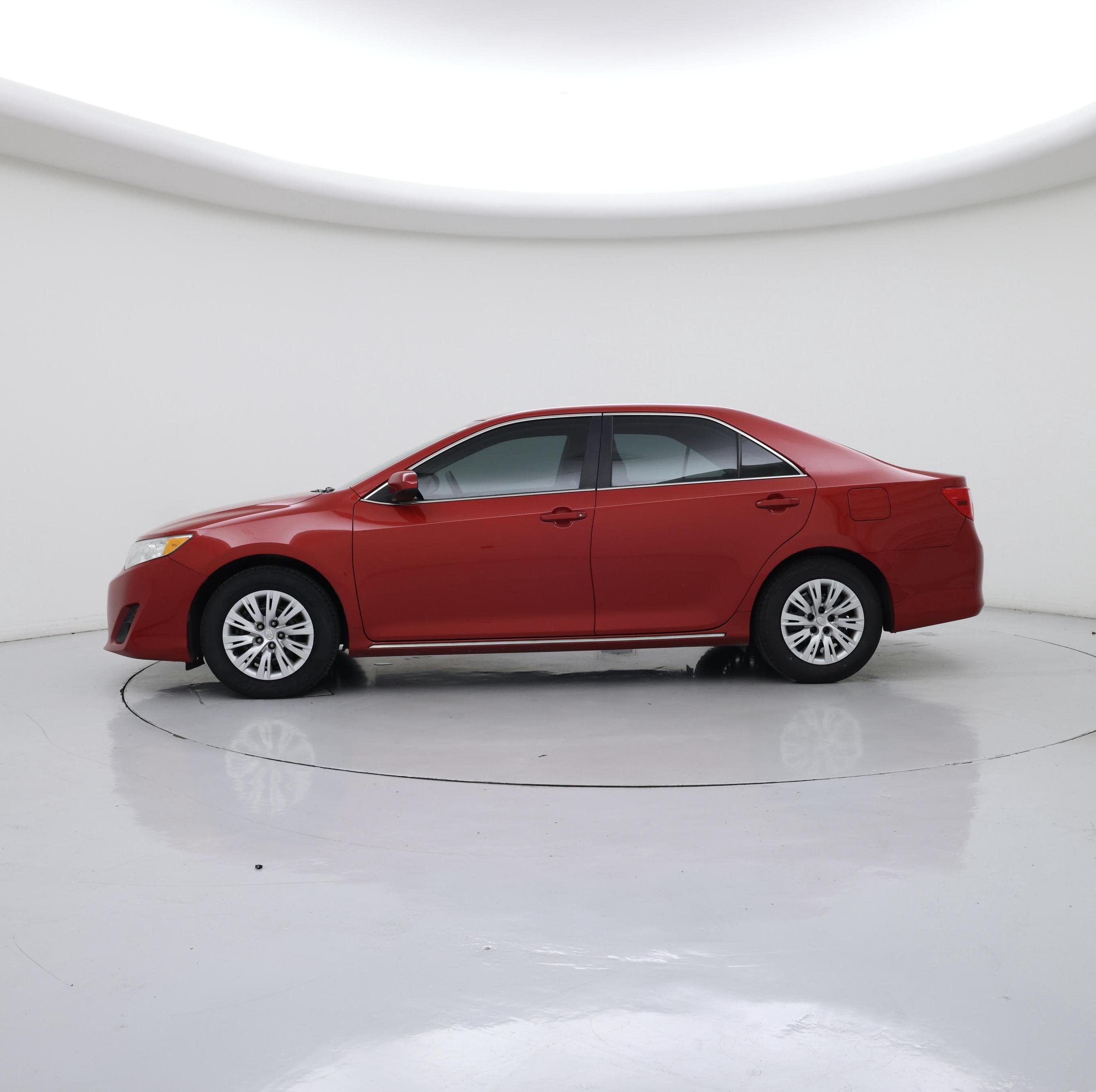 Thumbnail: 2014 Toyota Camry - 3