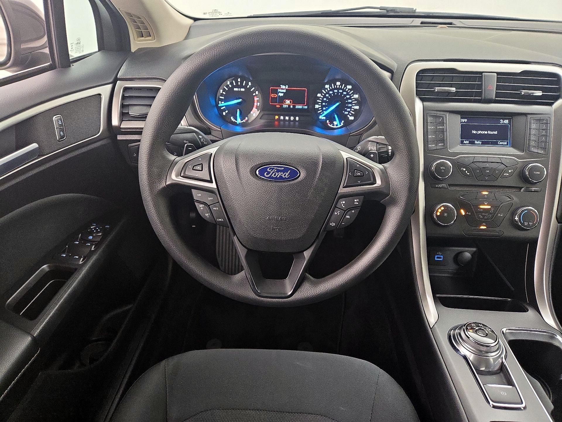 Thumbnail: 2017 Ford Fusion - 10