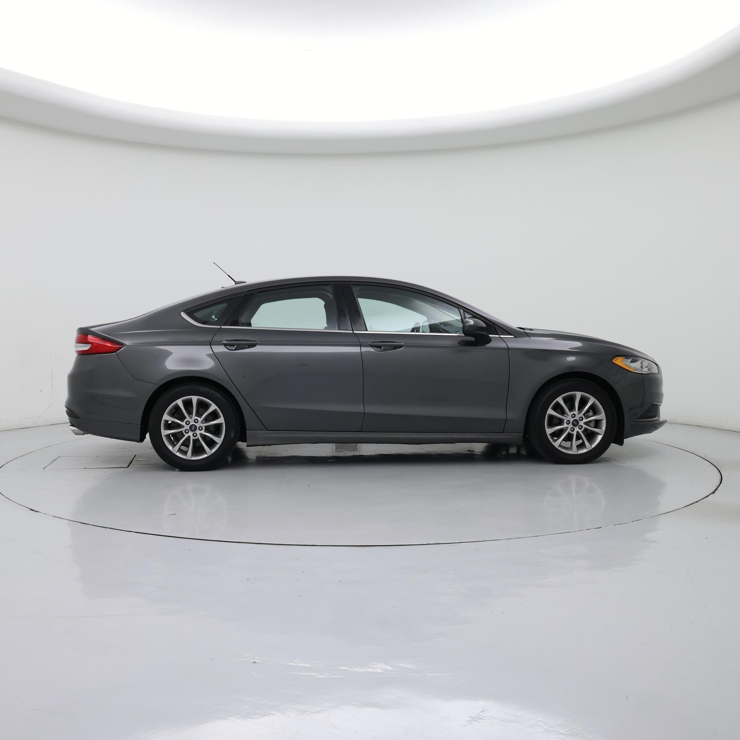 Thumbnail: 2017 Ford Fusion - 7