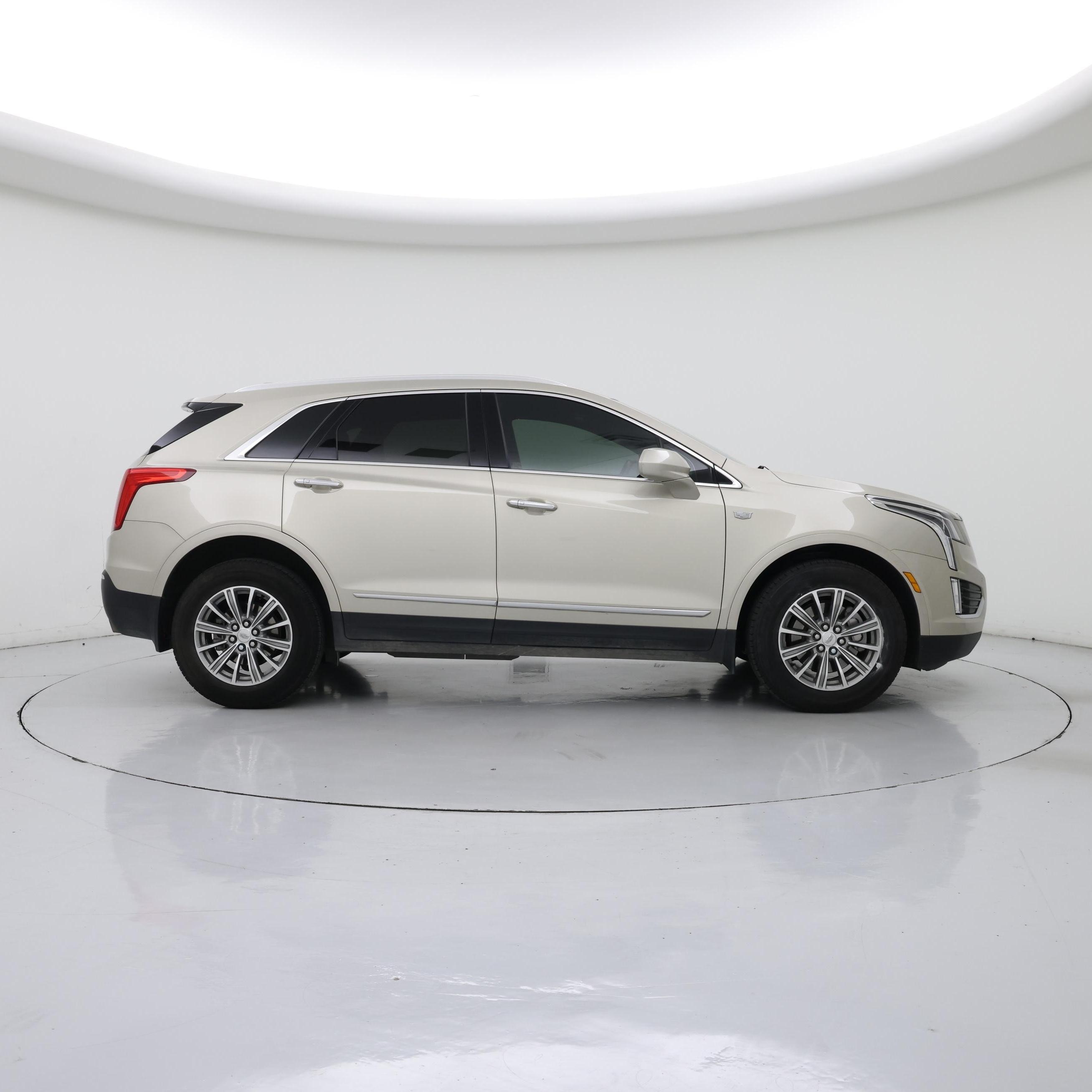 Thumbnail: 2017 Cadillac XT5 - 7