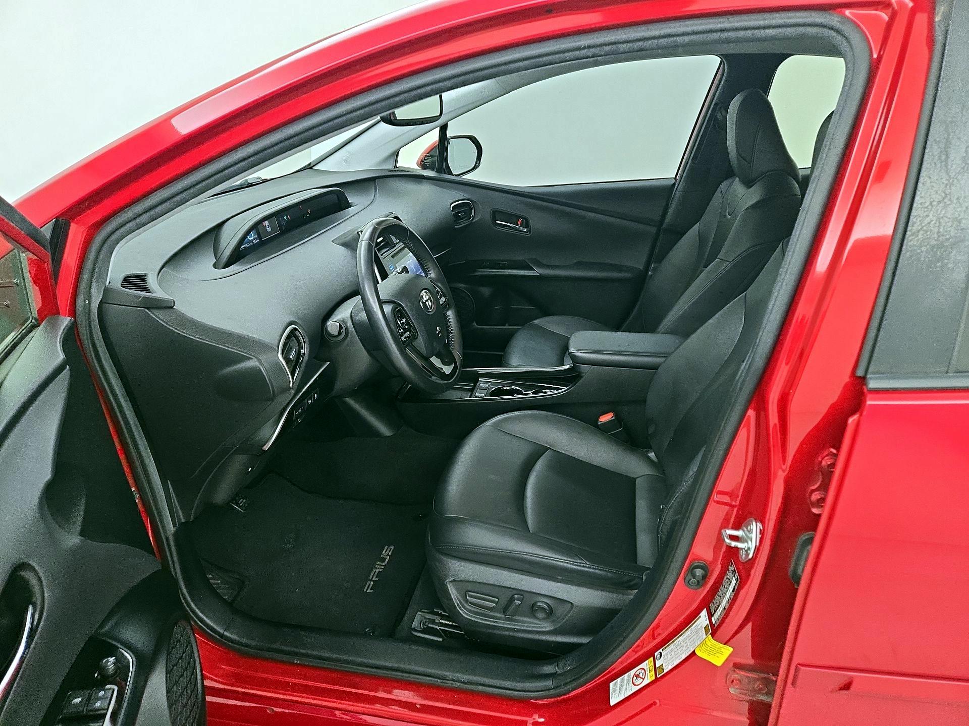 Thumbnail: 2019 Toyota Prius - 11