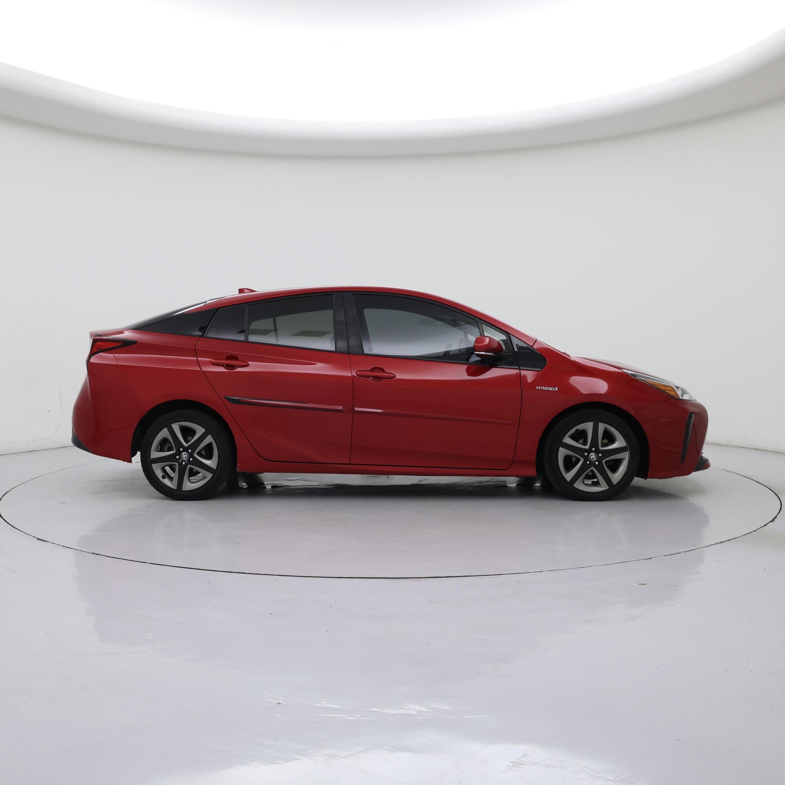 Thumbnail: 2019 Toyota Prius - 7